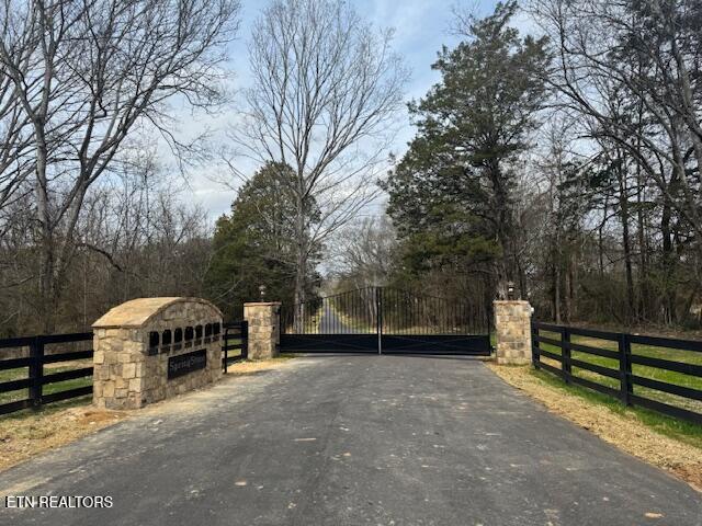 6269 Lakeview Road Lenoir City TN 37772