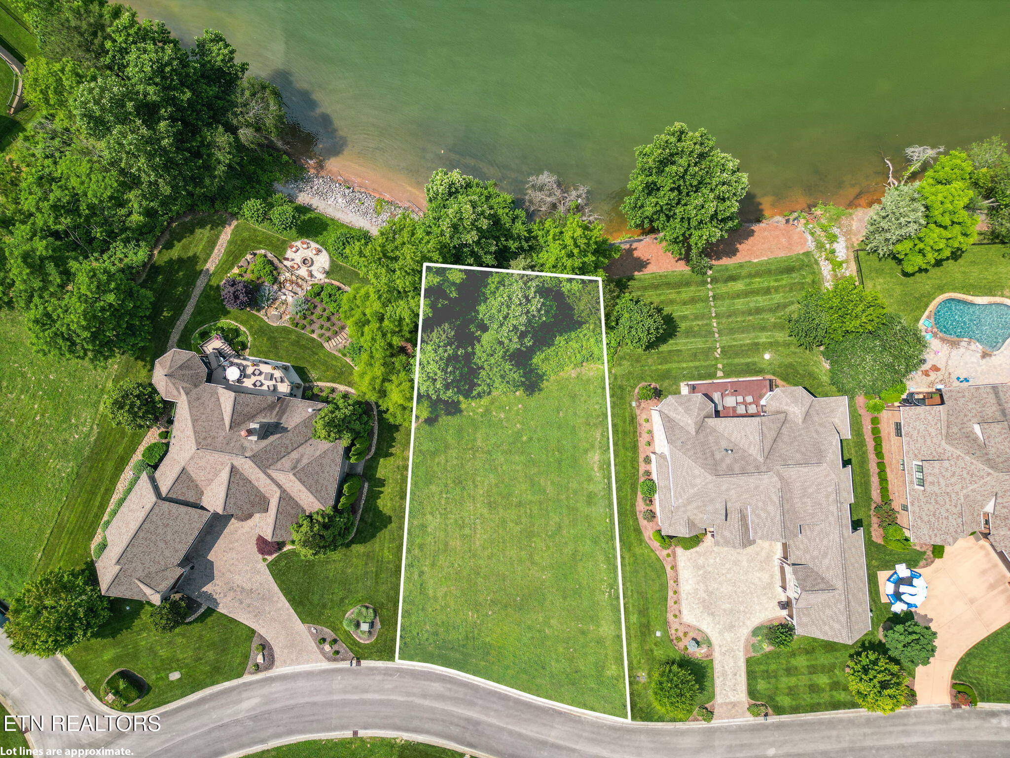 1376 Marina Way Lenoir City TN 37772