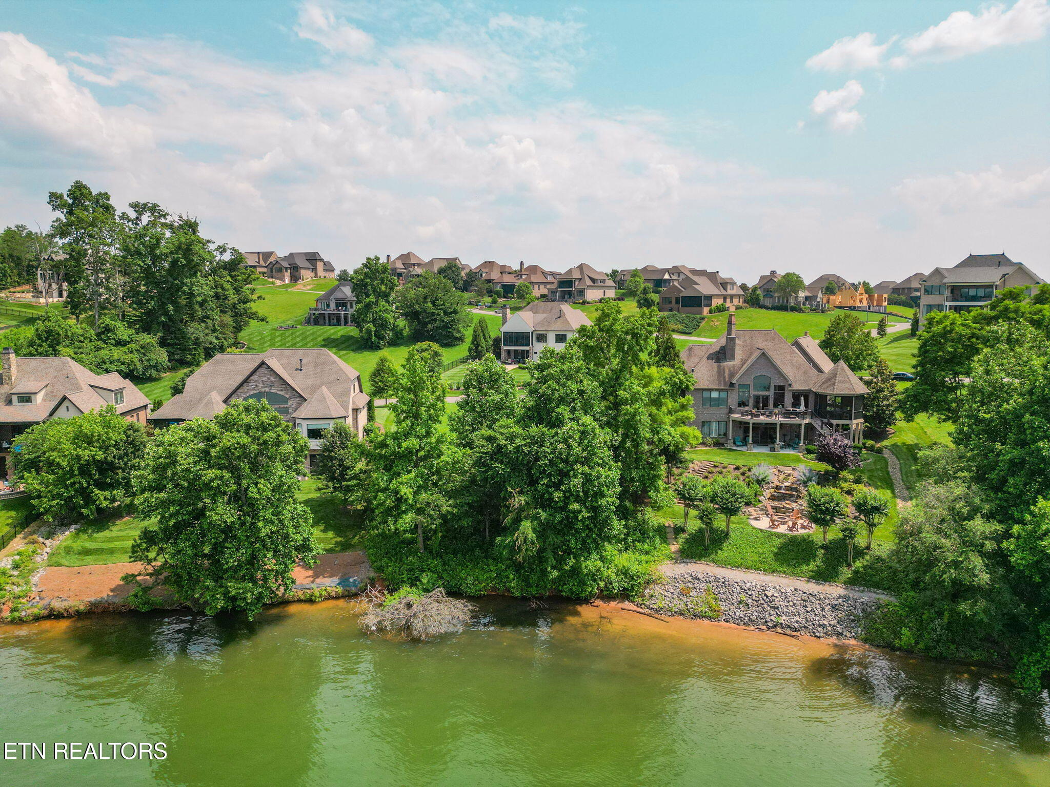 1376 Marina Way Lenoir City TN 37772