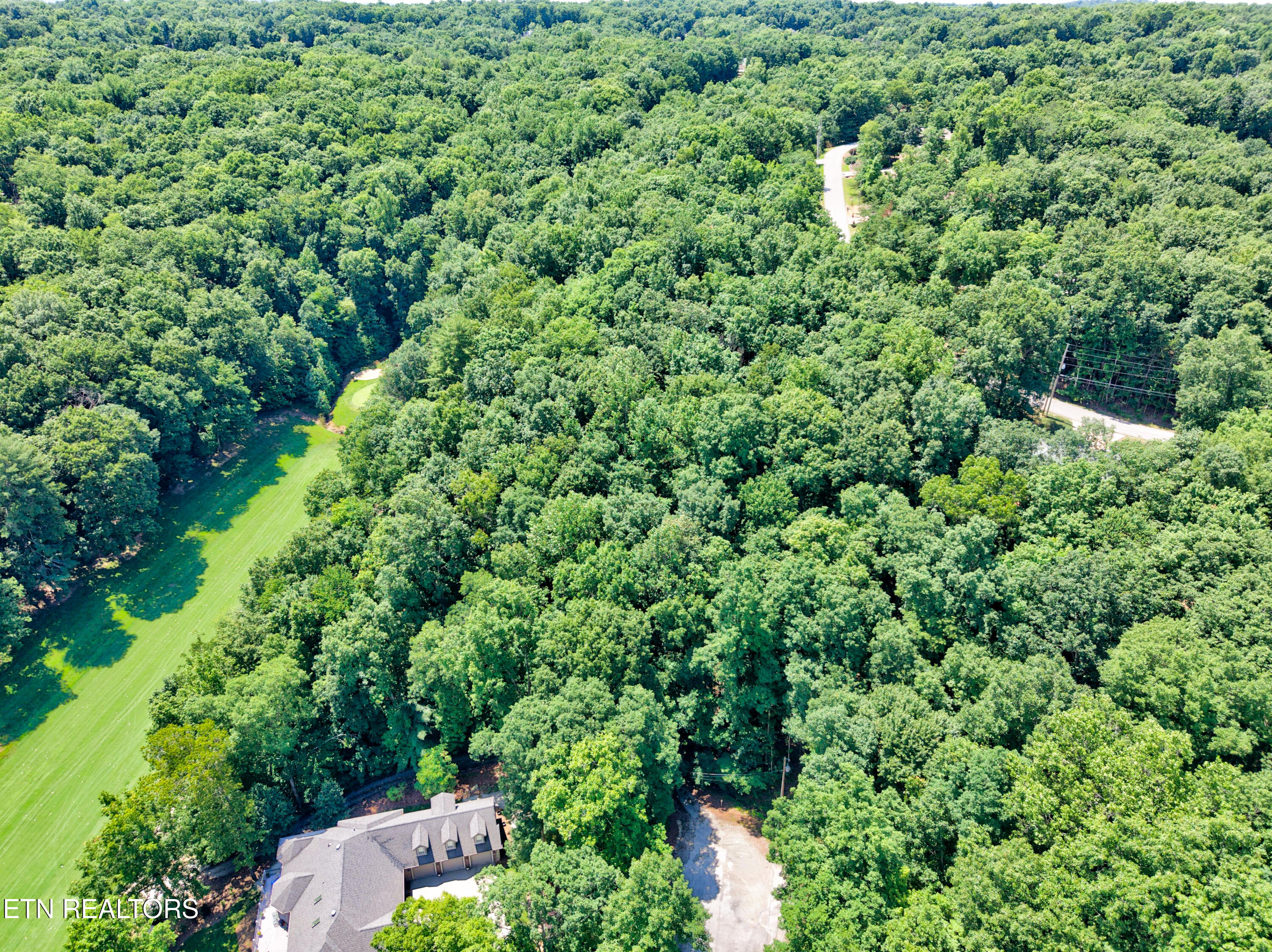 32 Claremont Circle Crossville TN 38558