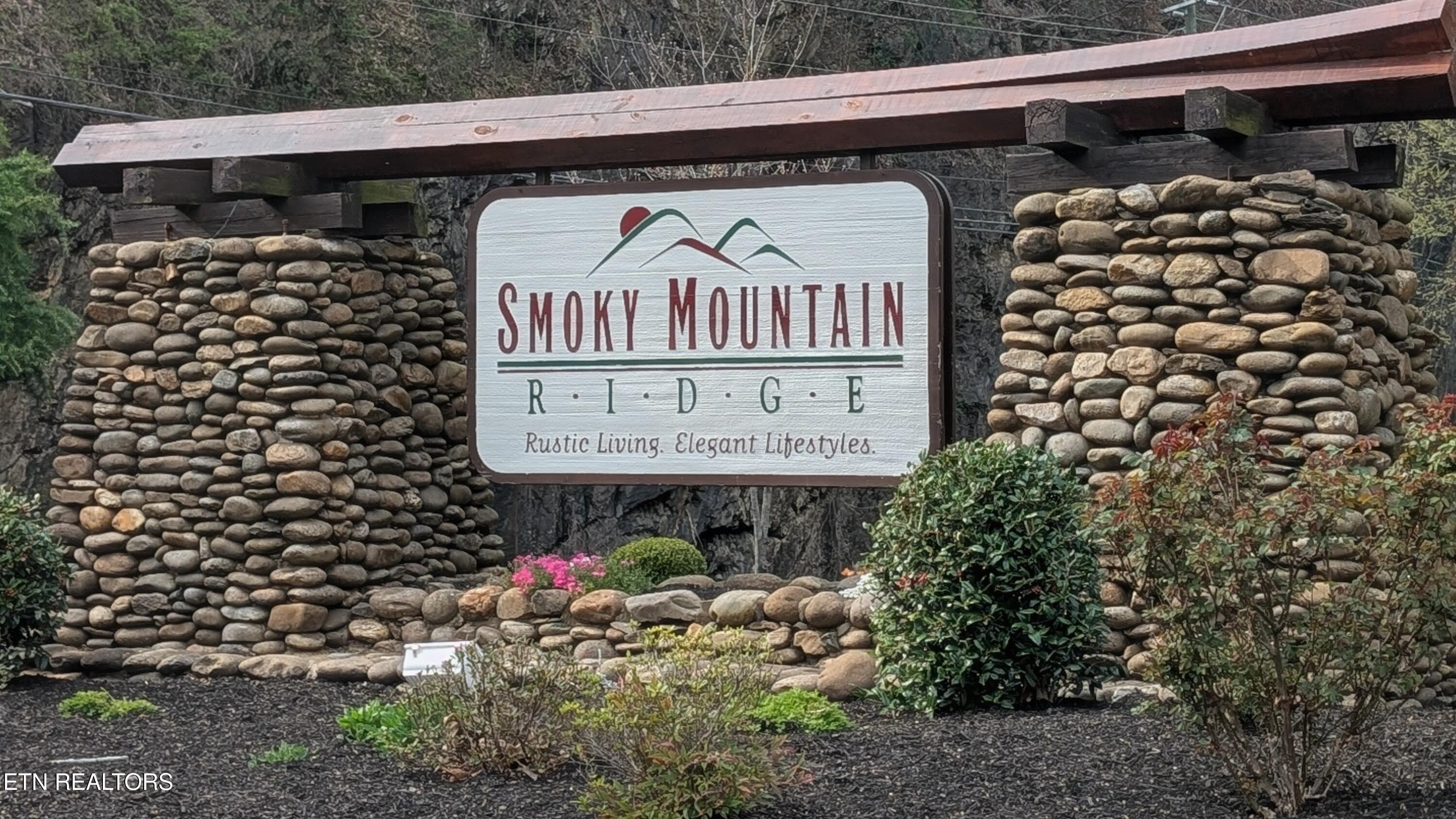 Mountain Ridge Way Sevierville TN 37862