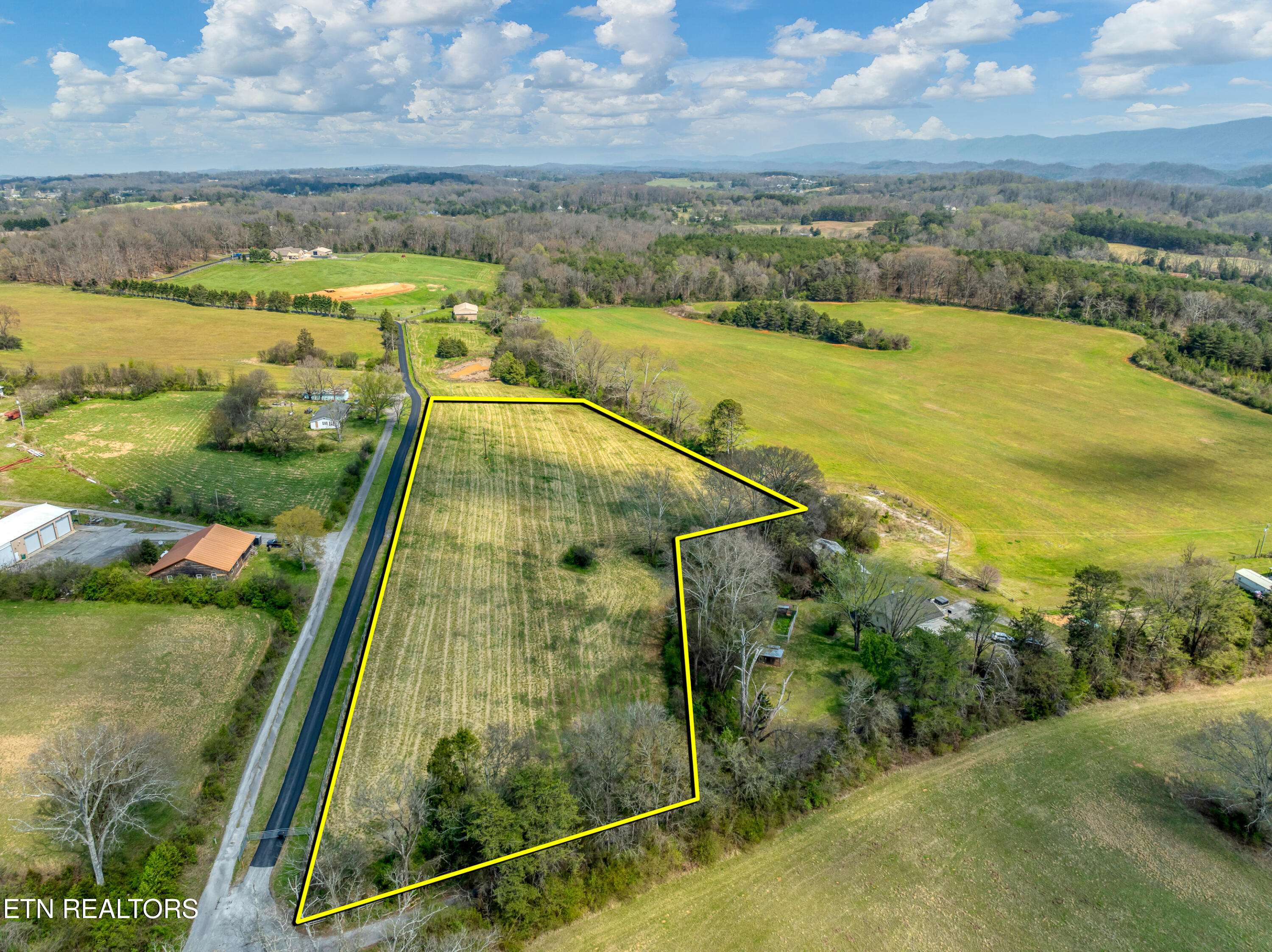 1220 Floyd Walker Road Maryville TN 37801
