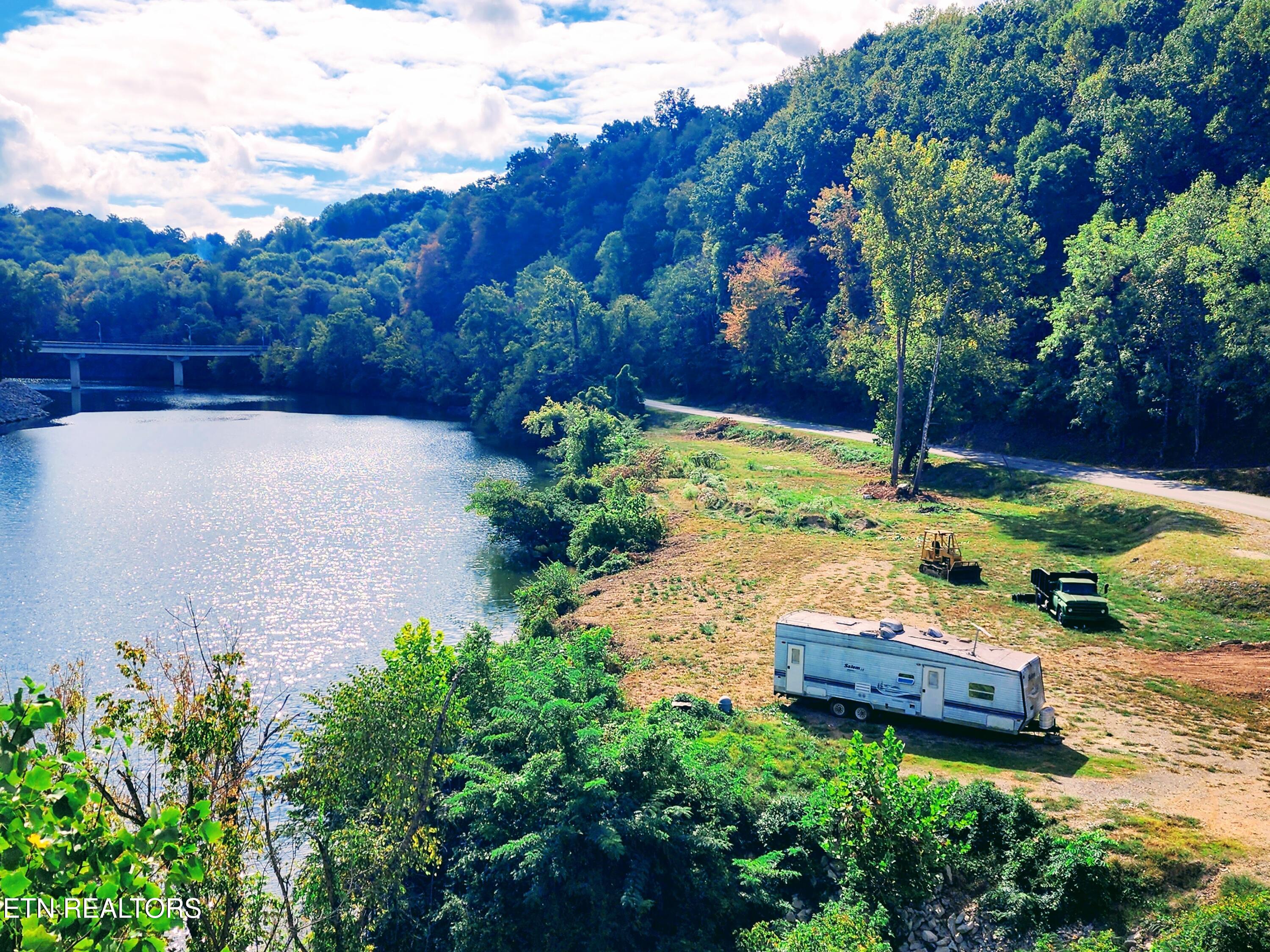 115 & 107 Riggs Chapel Road Harriman TN 37748