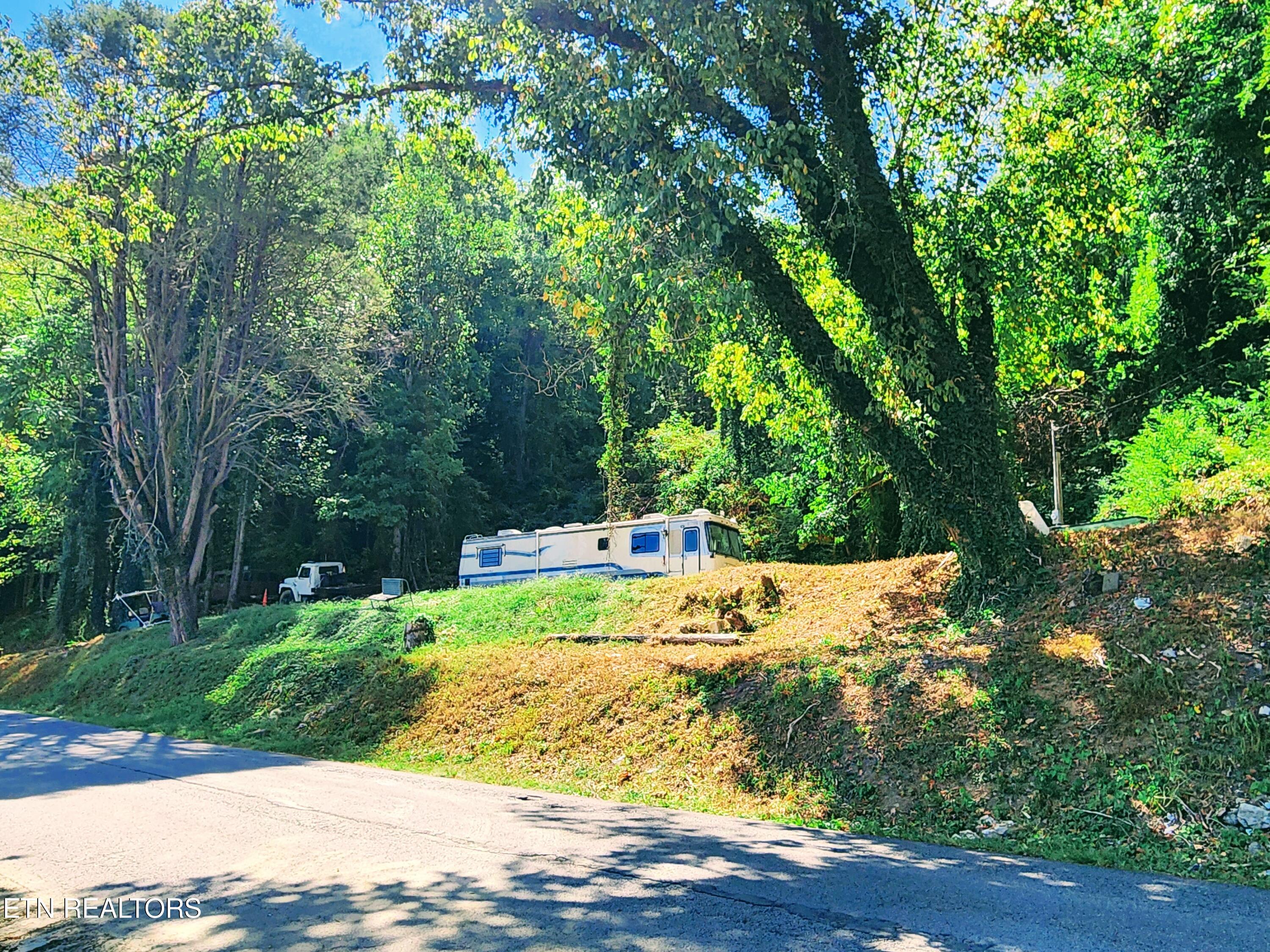 115 & 107 Riggs Chapel Road Harriman TN 37748