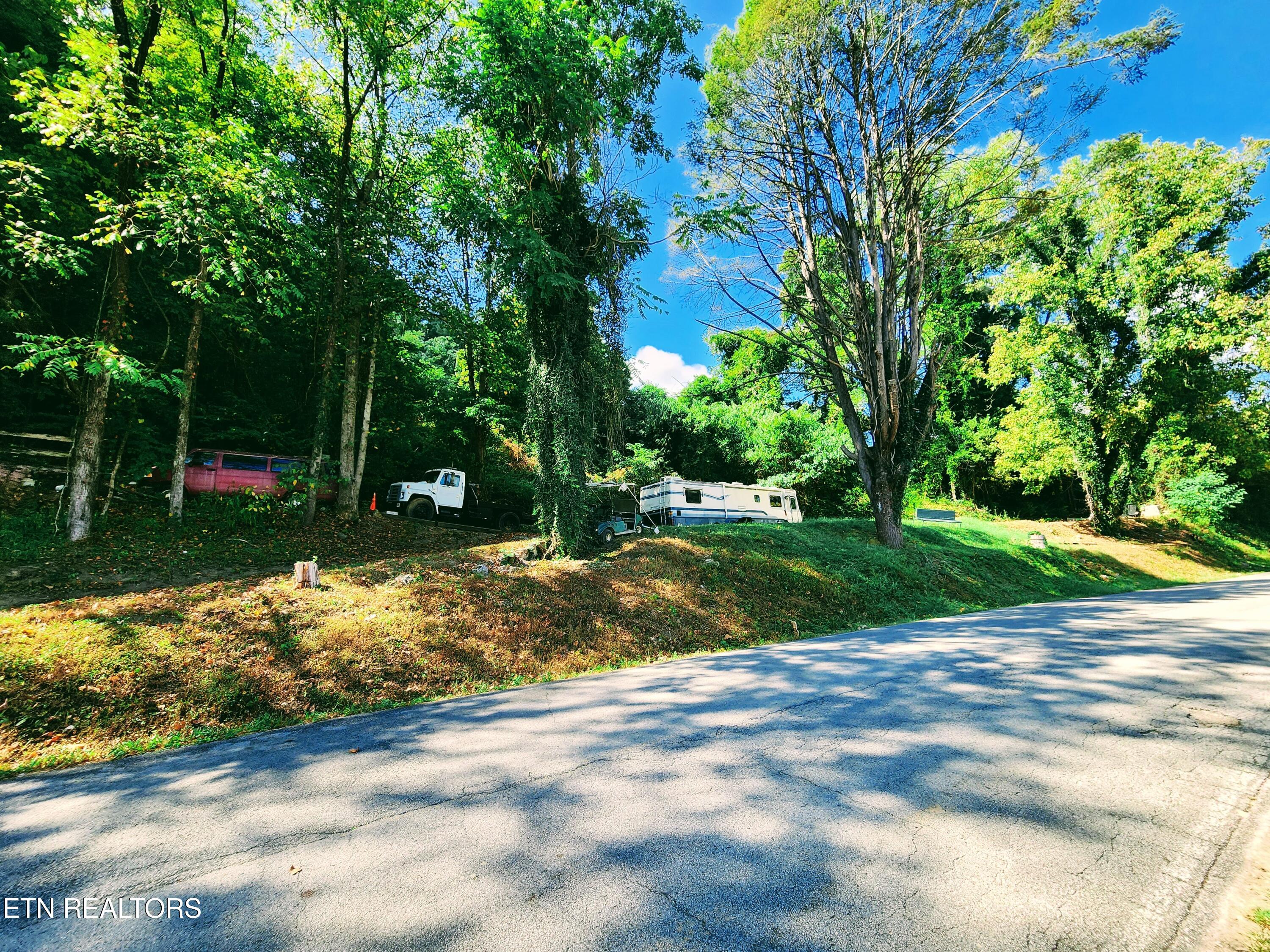 115 & 107 Riggs Chapel Road Harriman TN 37748