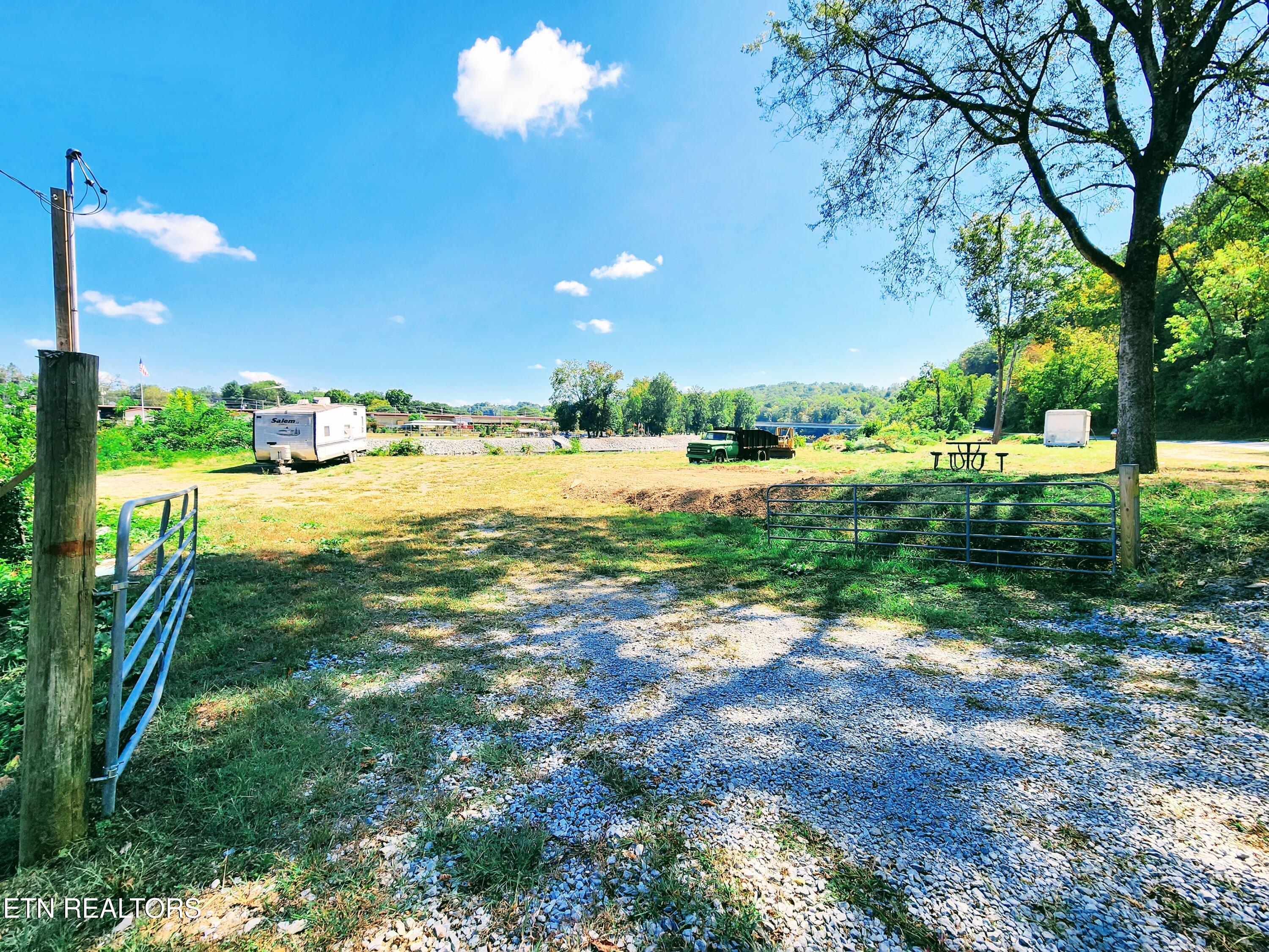 115 & 107 Riggs Chapel Road Harriman TN 37748