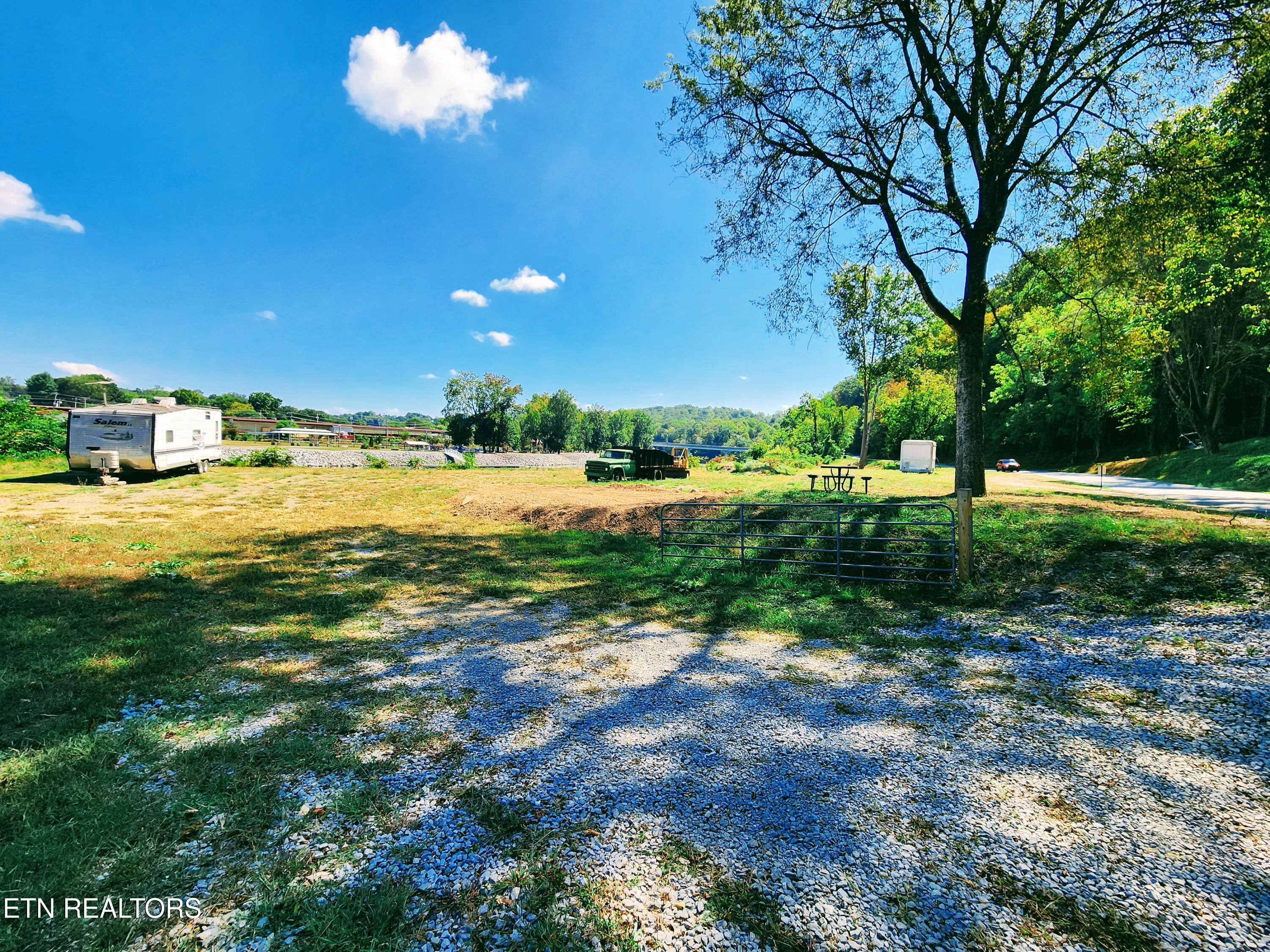 115 & 107 Riggs Chapel Road Harriman TN 37748