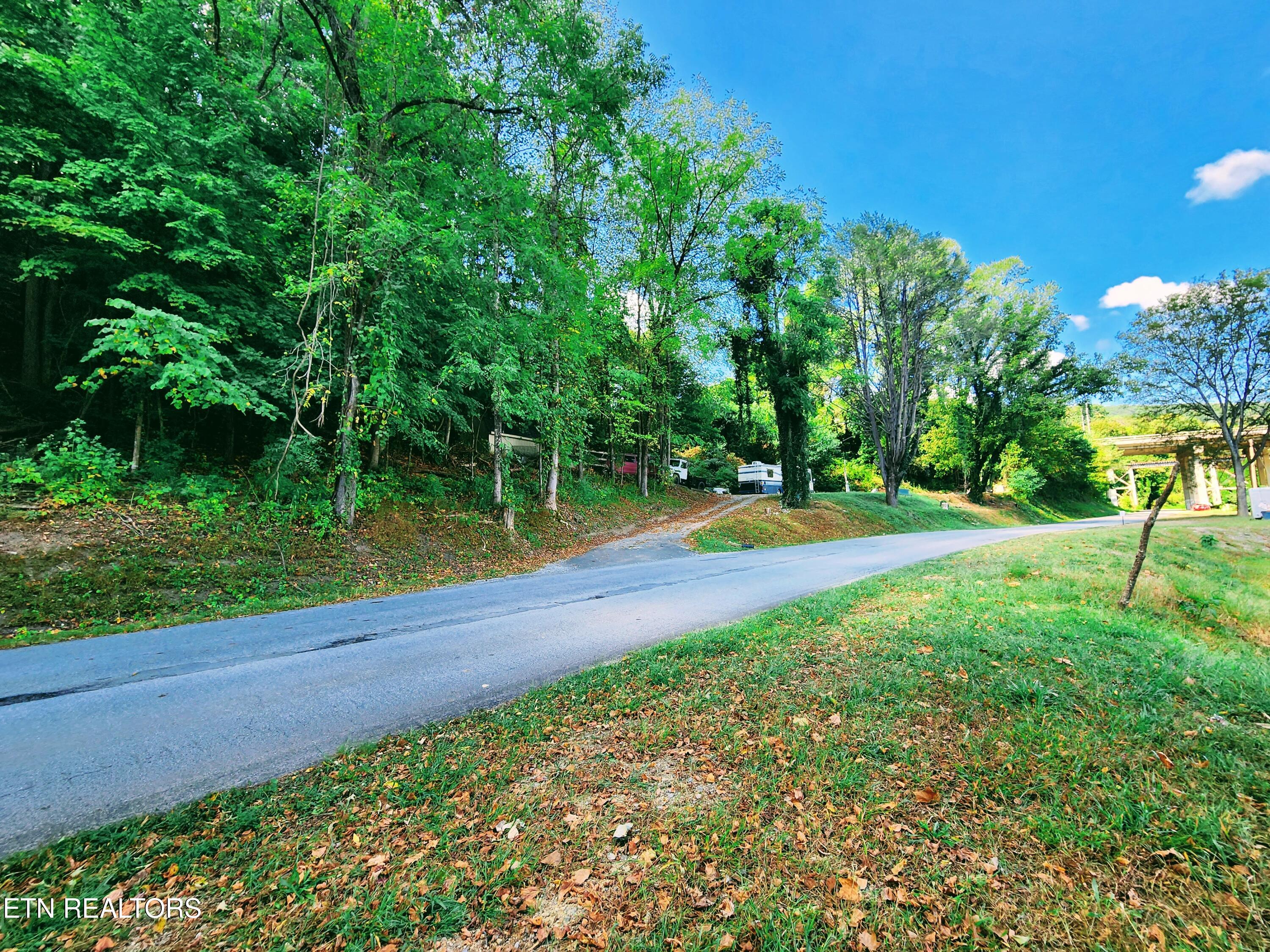 115 & 107 Riggs Chapel Road Harriman TN 37748