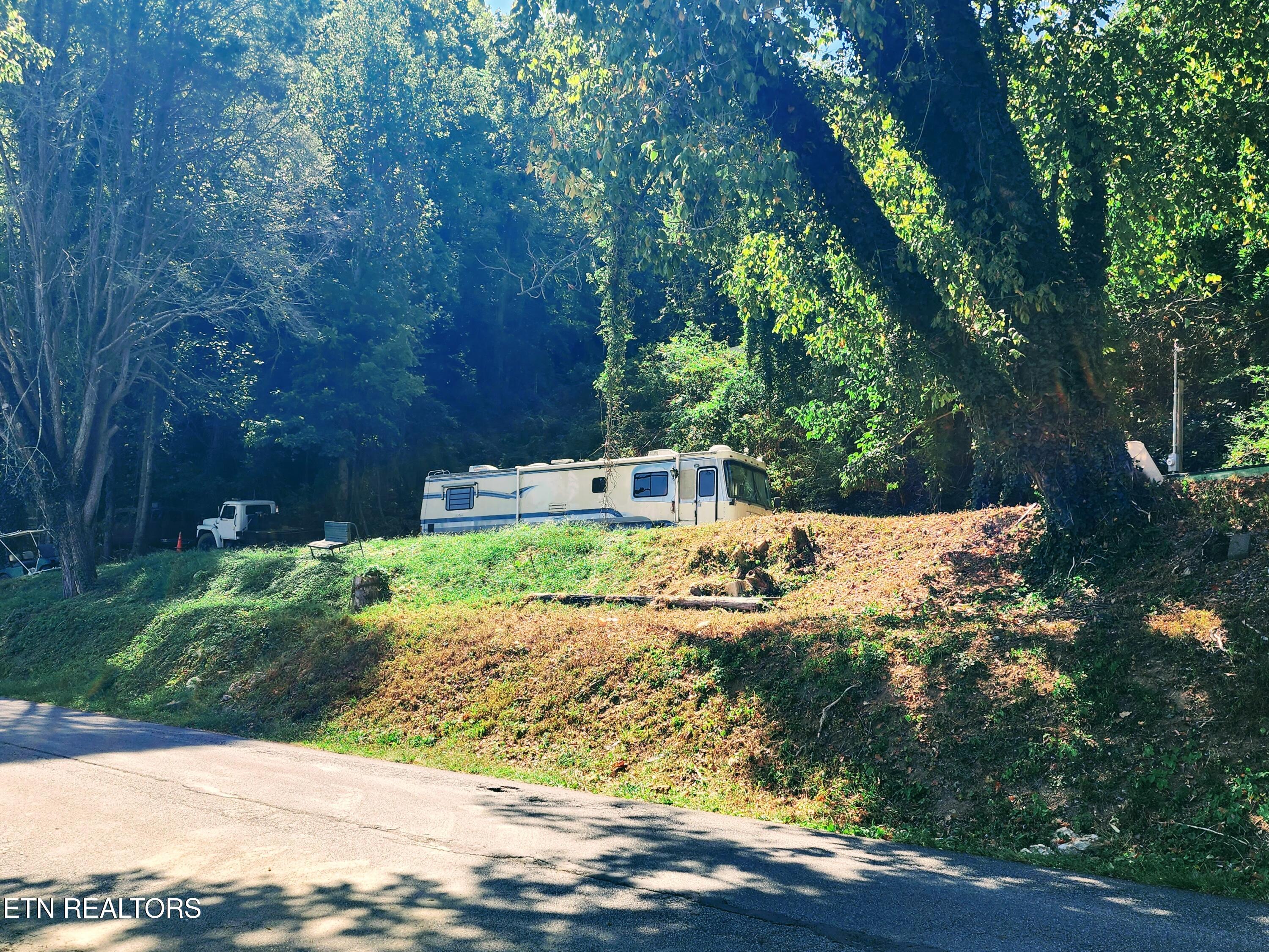 115 & 107 Riggs Chapel Road Harriman TN 37748