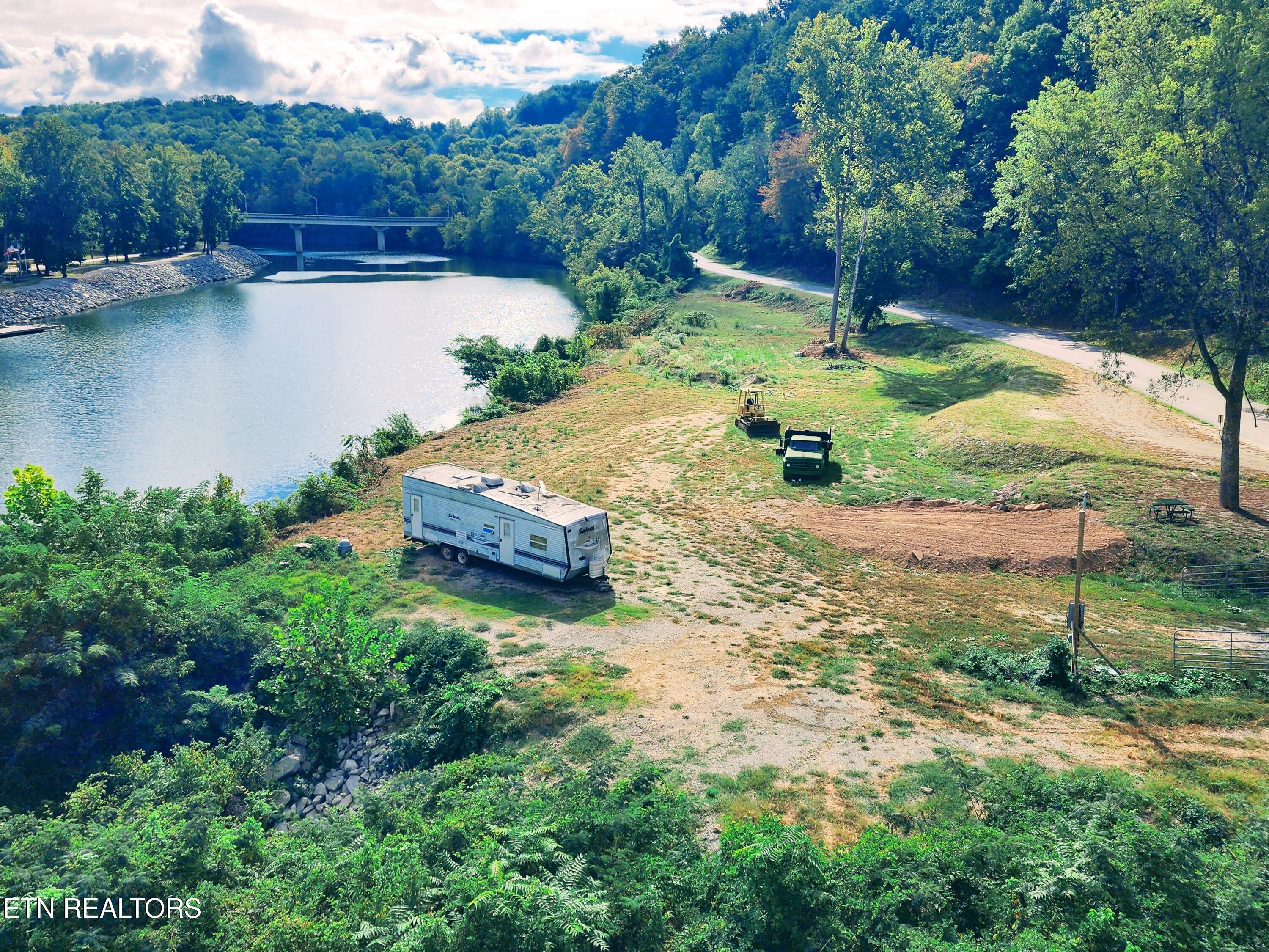 115 & 107 Riggs Chapel Road Harriman TN 37748