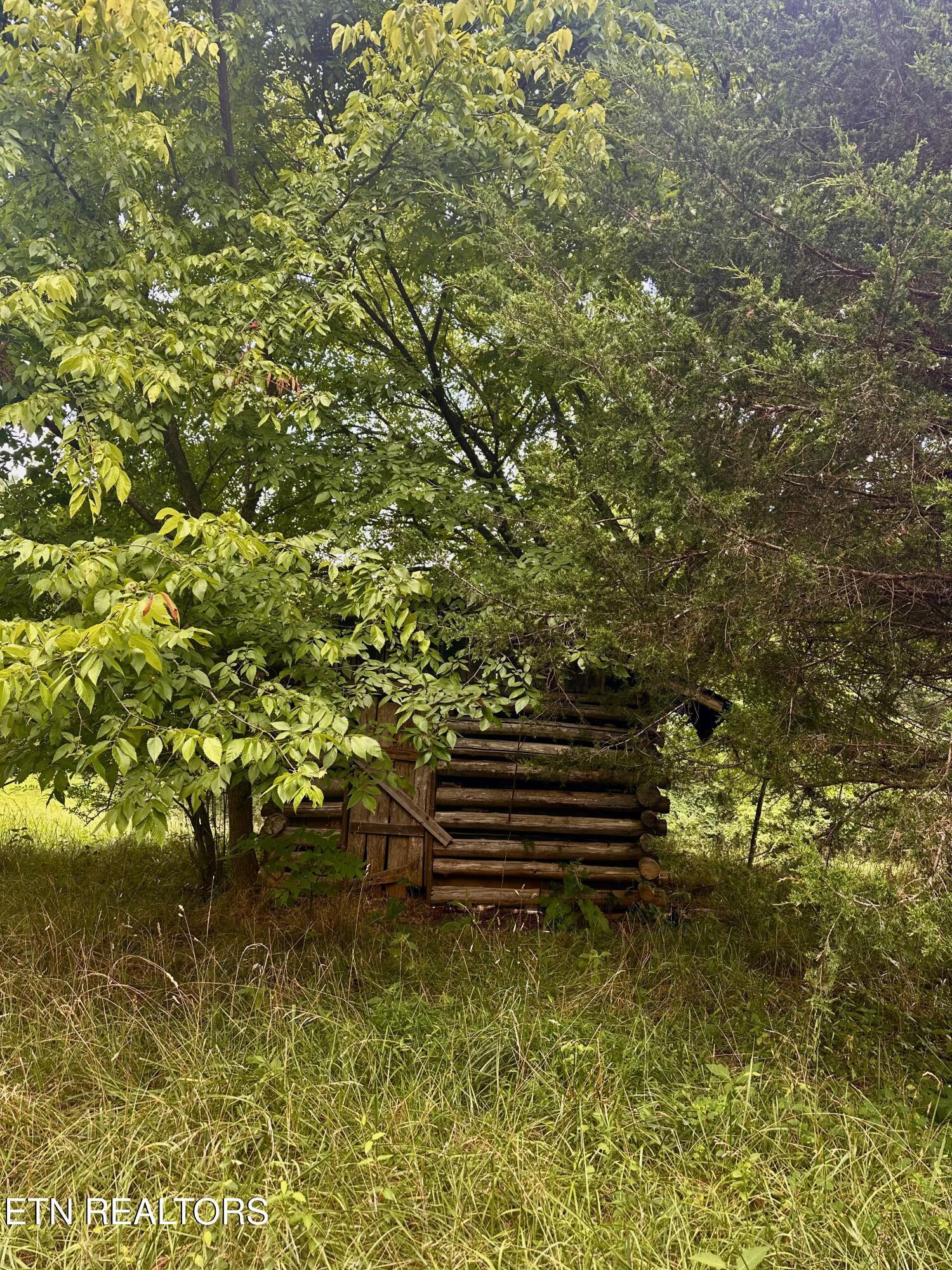 1279 Clinch River Road Tazewell TN 37879