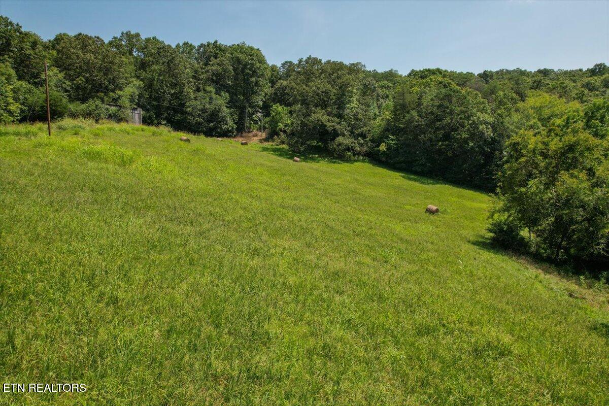 1279 Clinch River Road Tazewell TN 37879