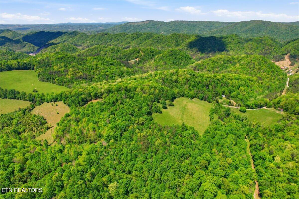 1279 Clinch River Road Tazewell TN 37879