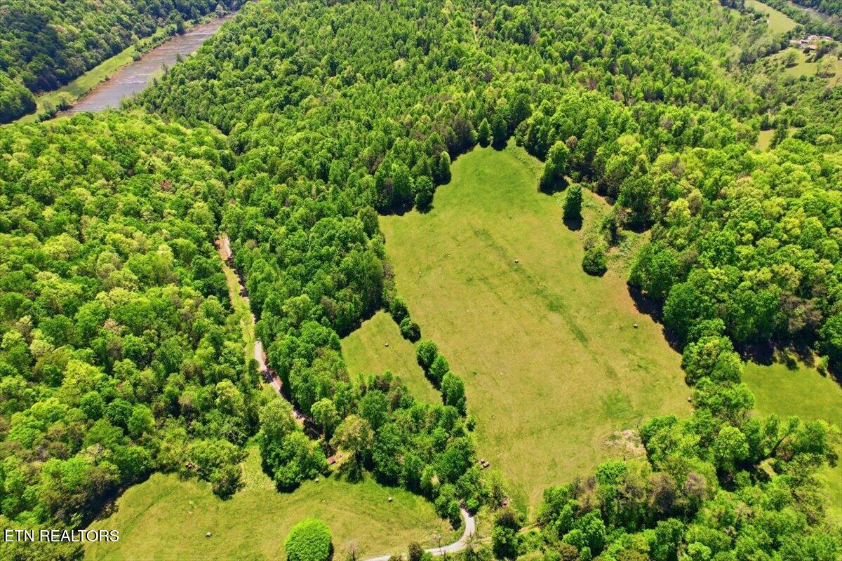 1279 Clinch River Road Tazewell TN 37879