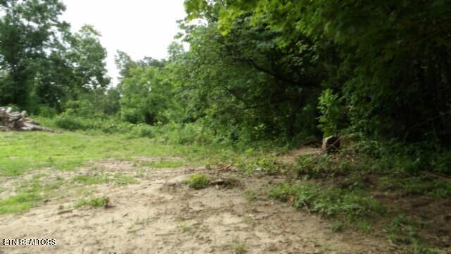51.30AC Livingston Highway Byrdstown TN 38549