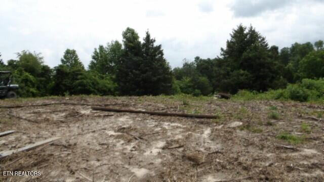 51.30AC Livingston Highway Byrdstown TN 38549