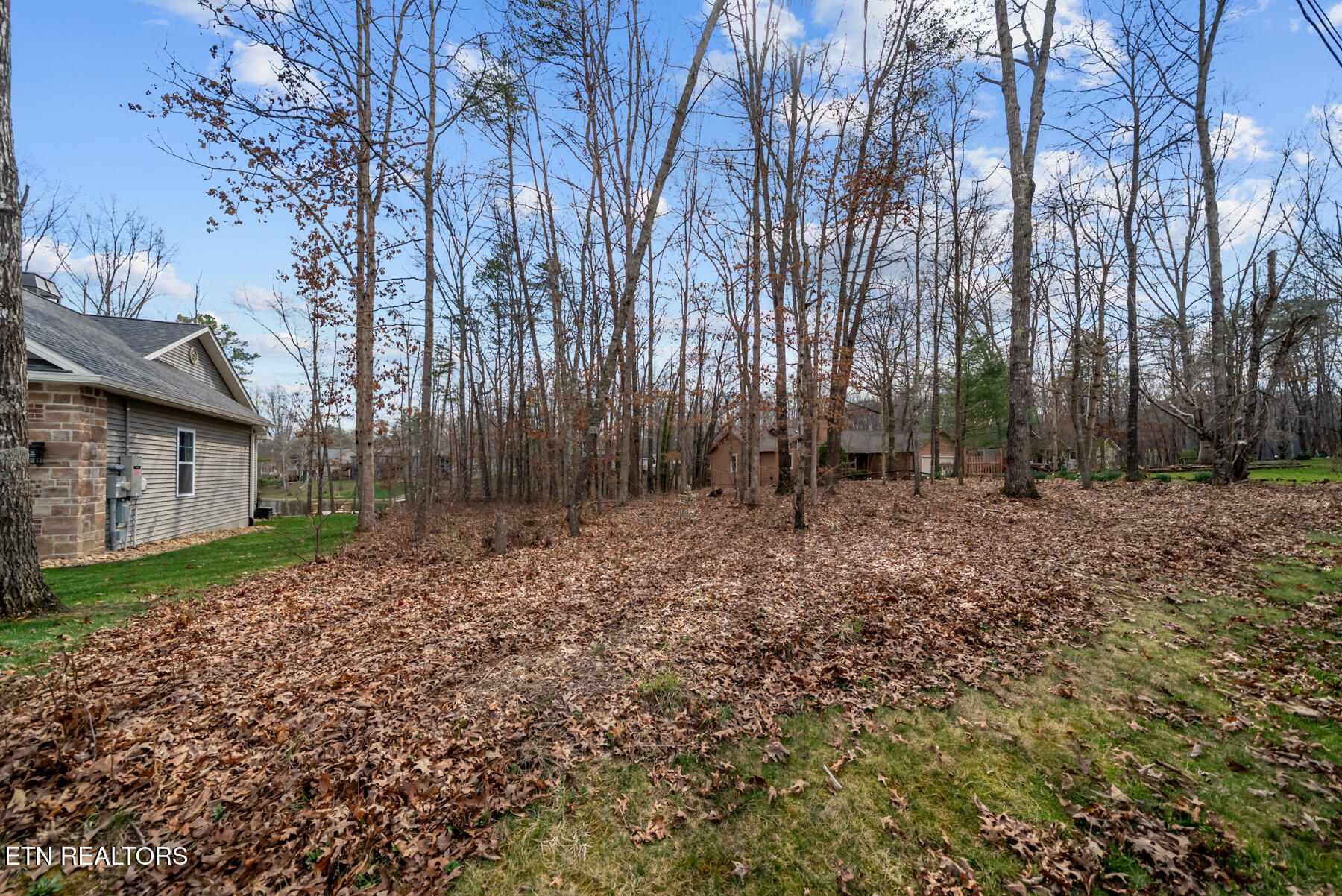 15 Andover Lane Crossville TN 38558