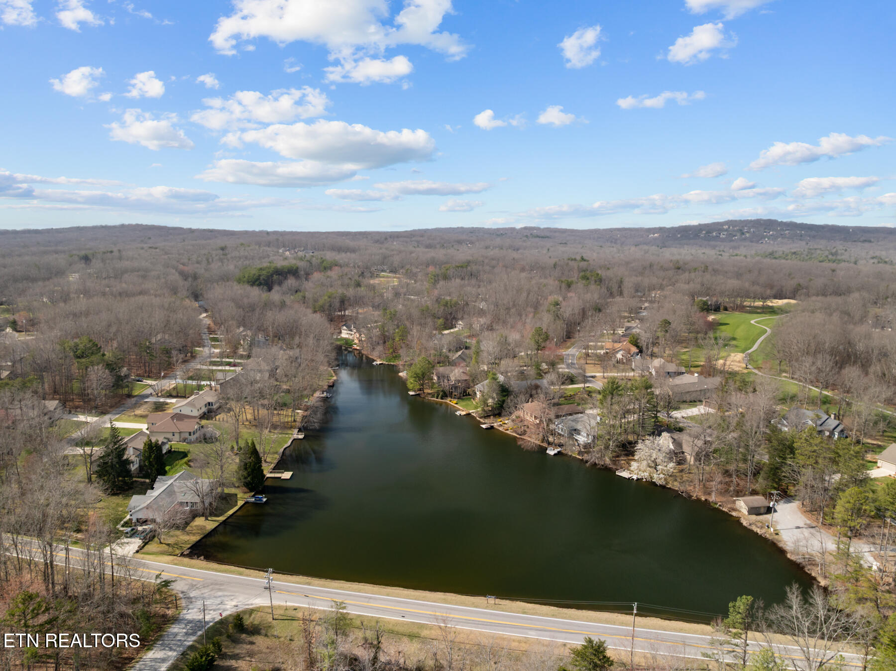15 Andover Lane Crossville TN 38558