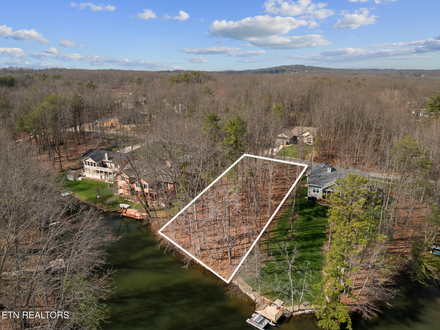 15 Andover Lane Crossville TN 38558