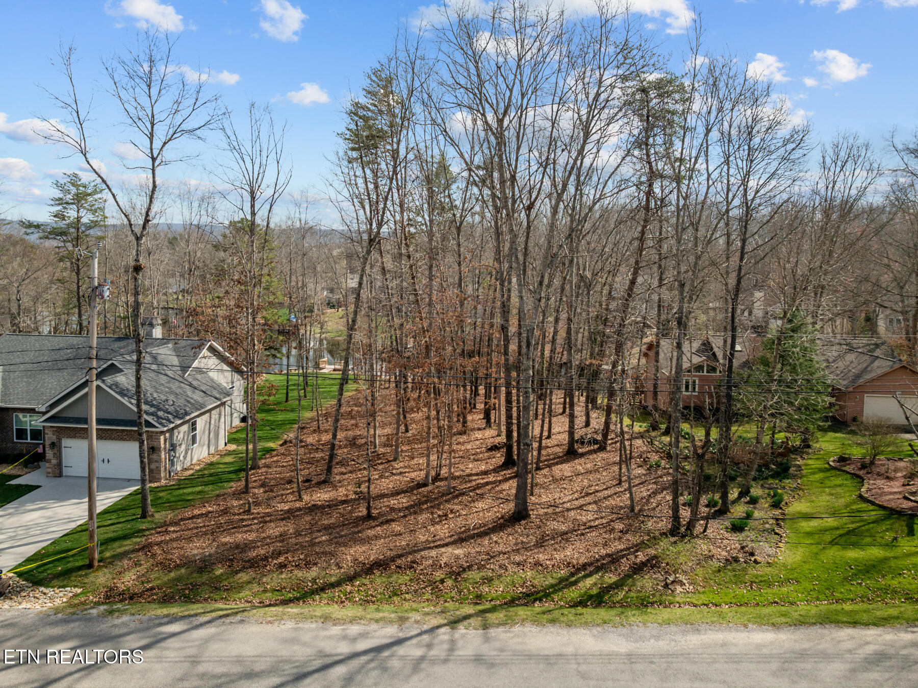 15 Andover Lane Crossville TN 38558