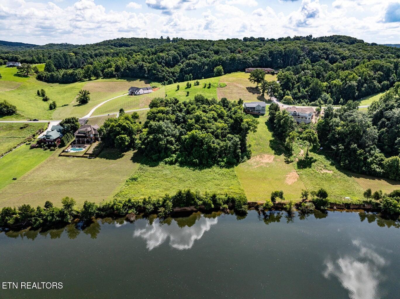 Espalier Drive Decatur TN 37322