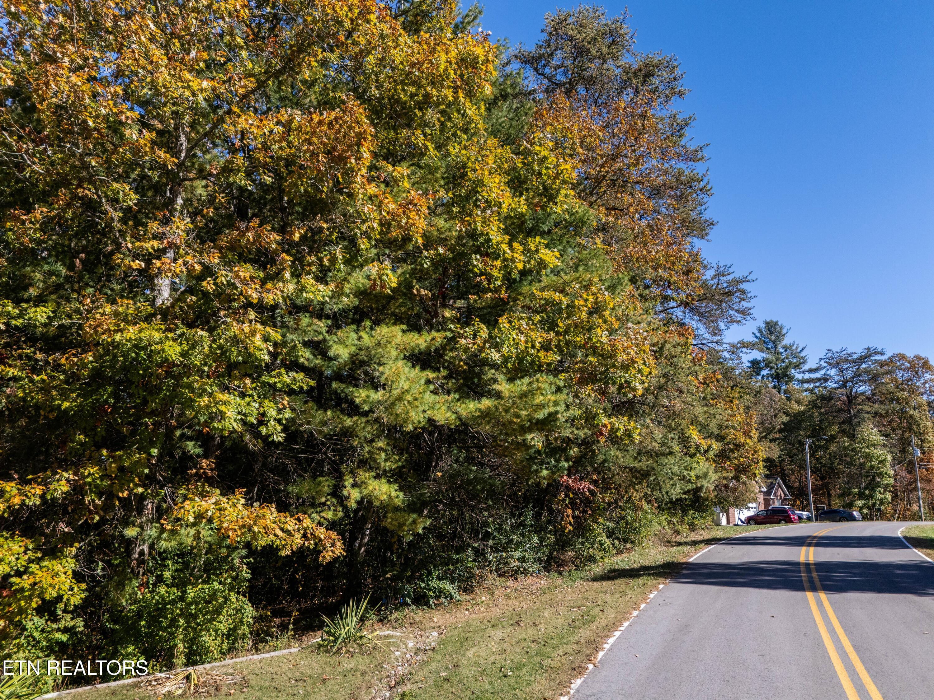 E Deer Creek Drive Crossville TN 38571