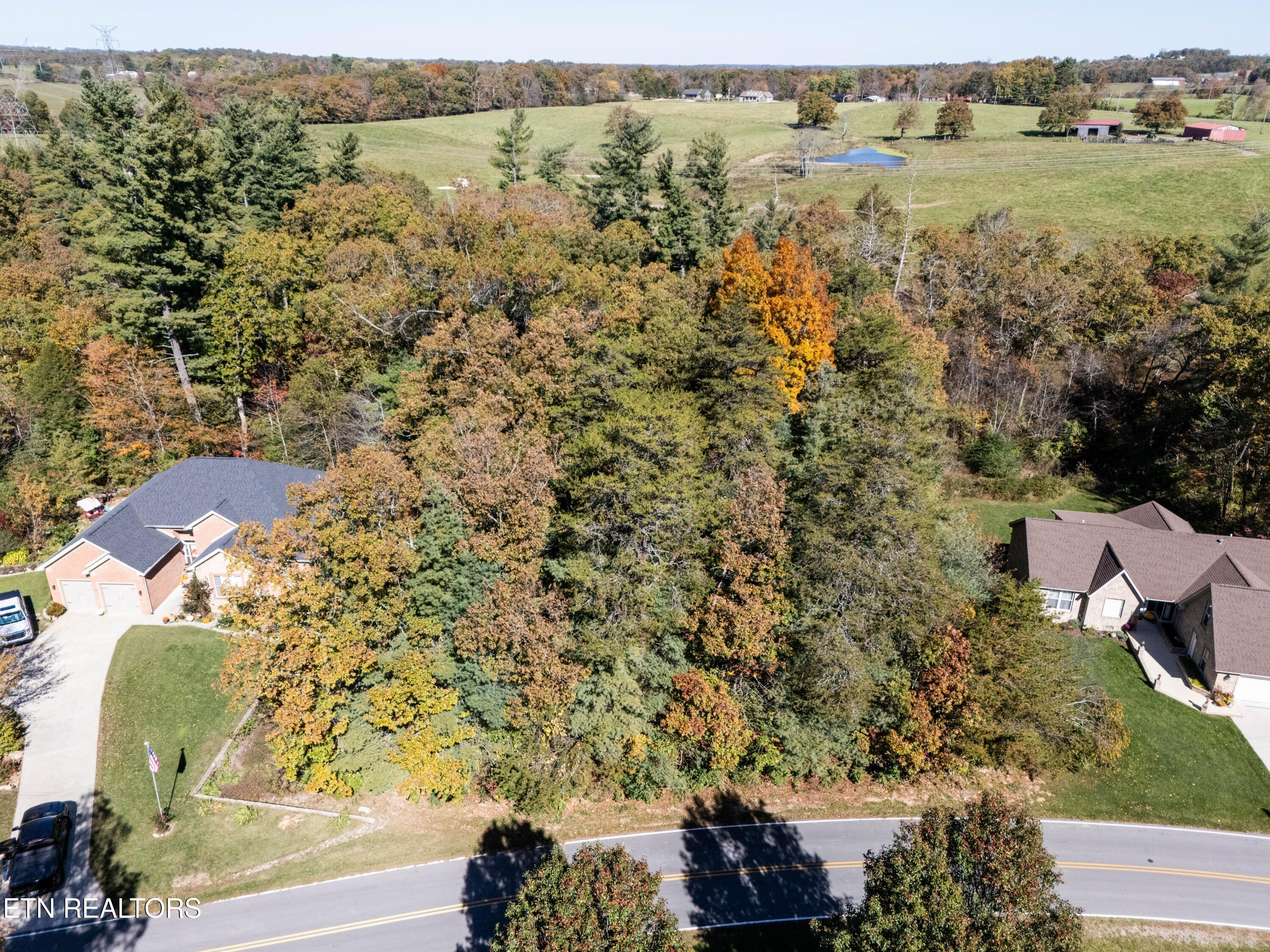 E Deer Creek Drive Crossville TN 38571
