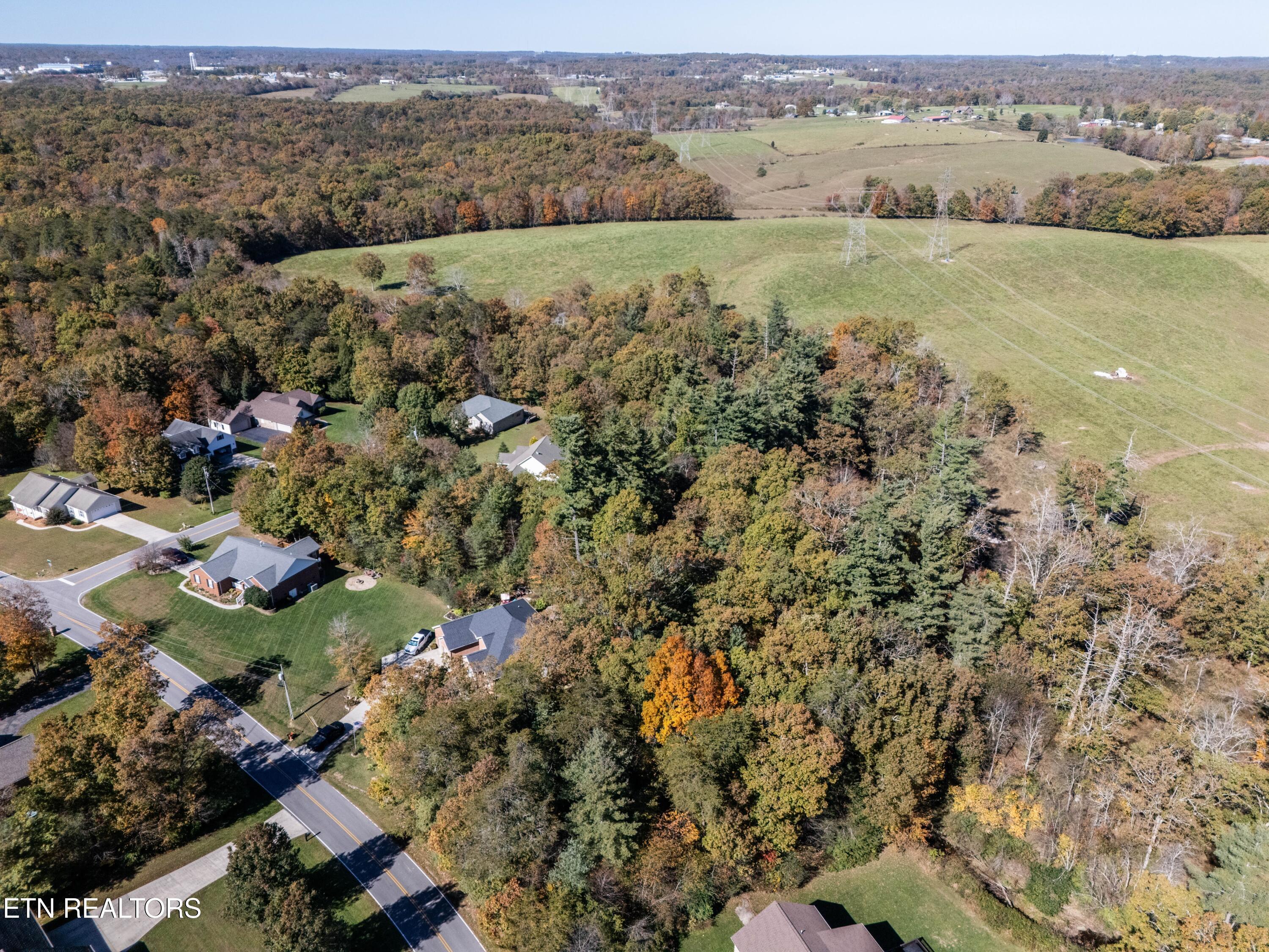 E Deer Creek Drive Crossville TN 38571