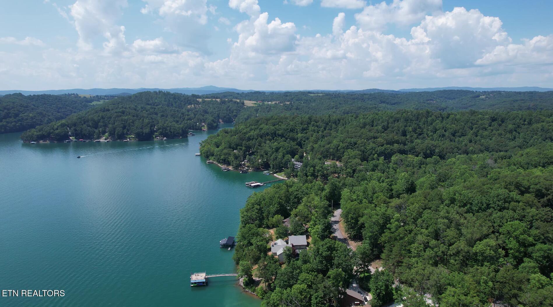 Cove Pointe Road Lafollette TN 37766
