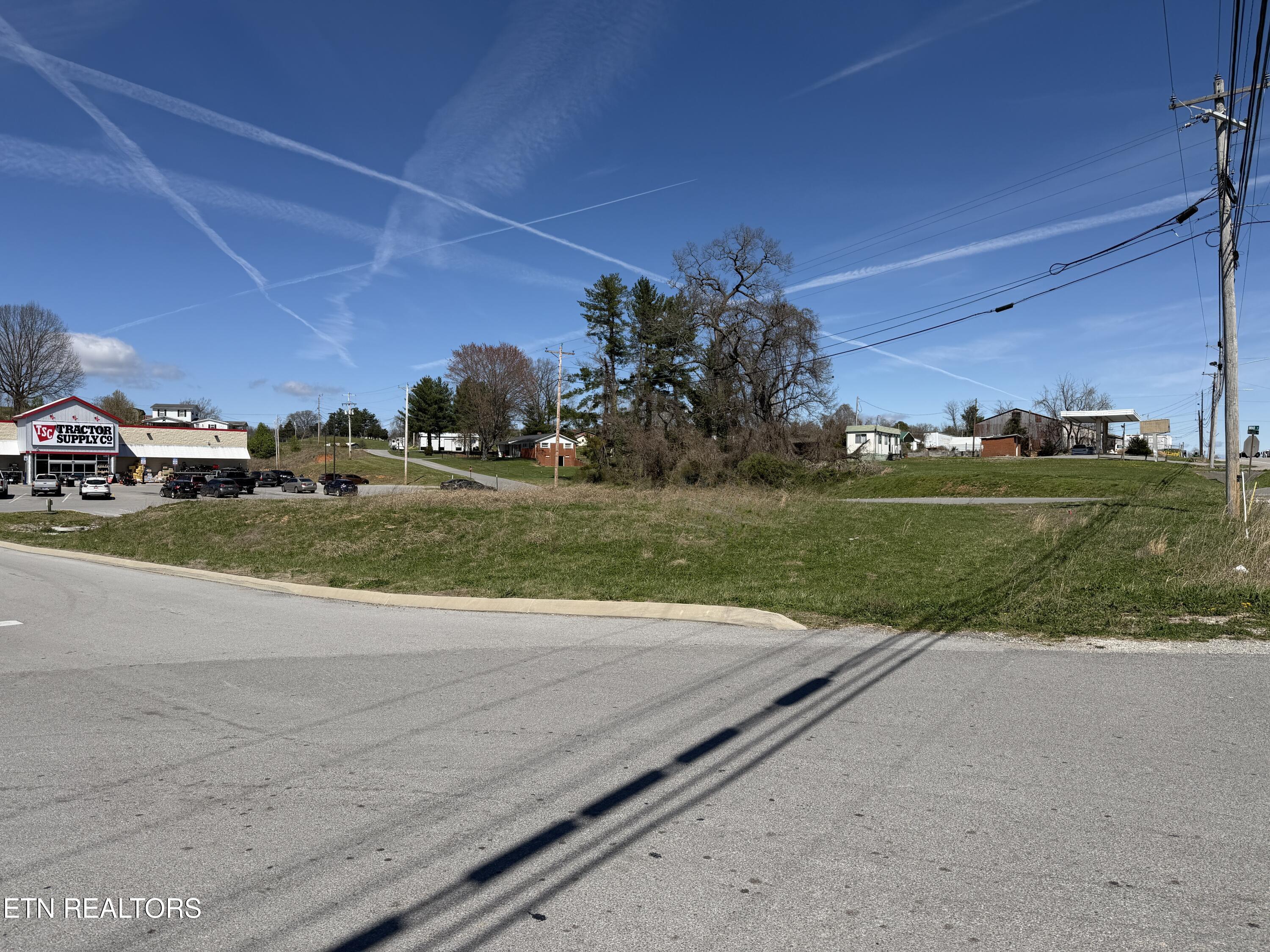 402 S Broad Street New Tazewell TN 37825
