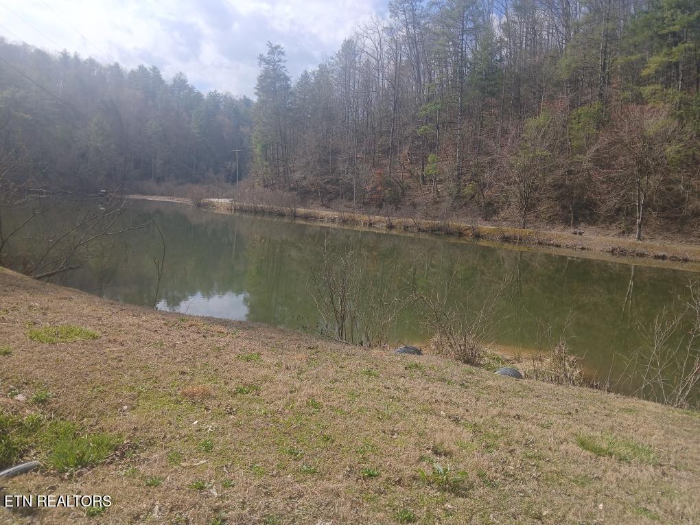 Waters End Road Walland TN 37886