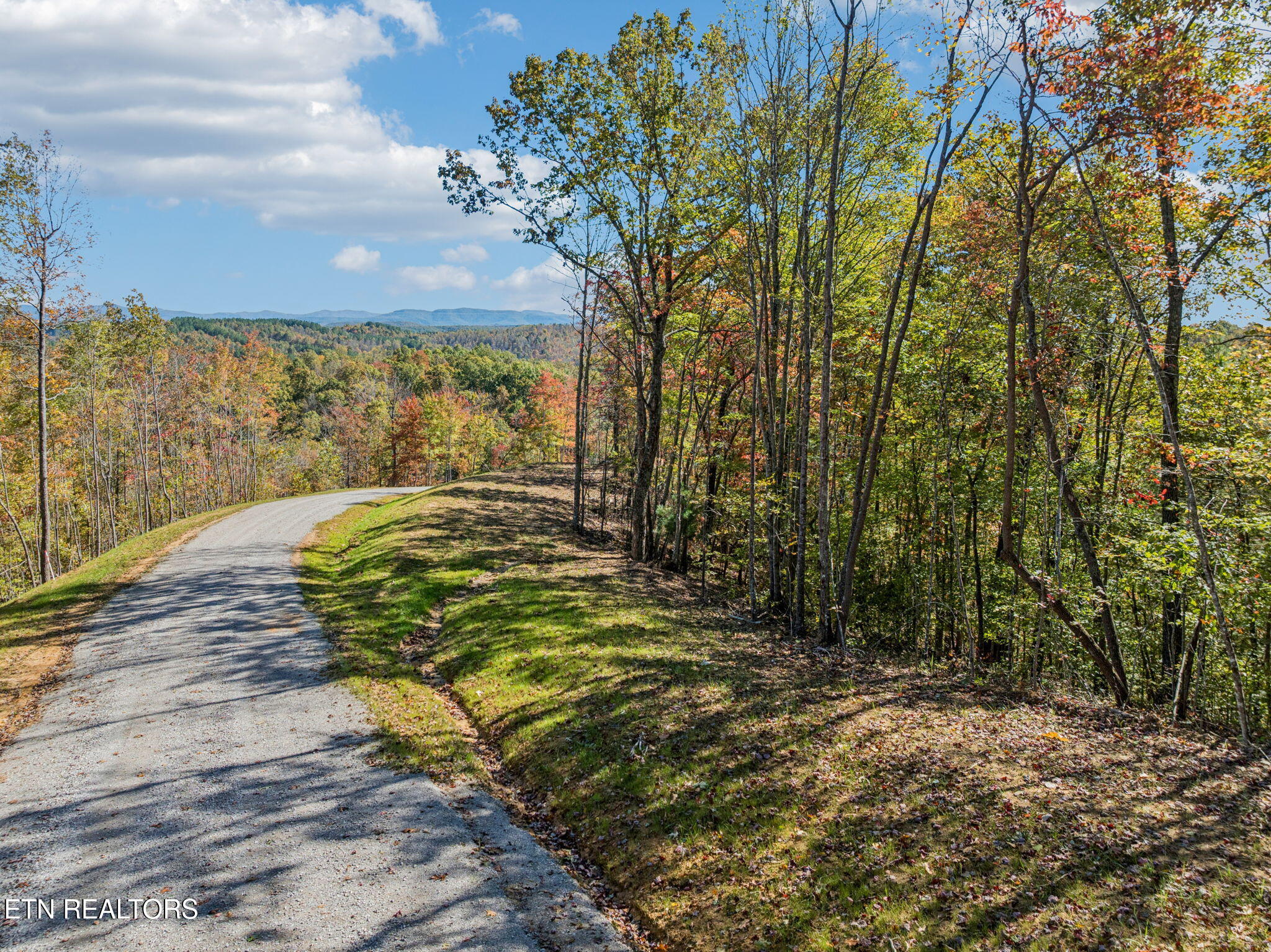Sheep Ranch Road Robbins TN 37852
