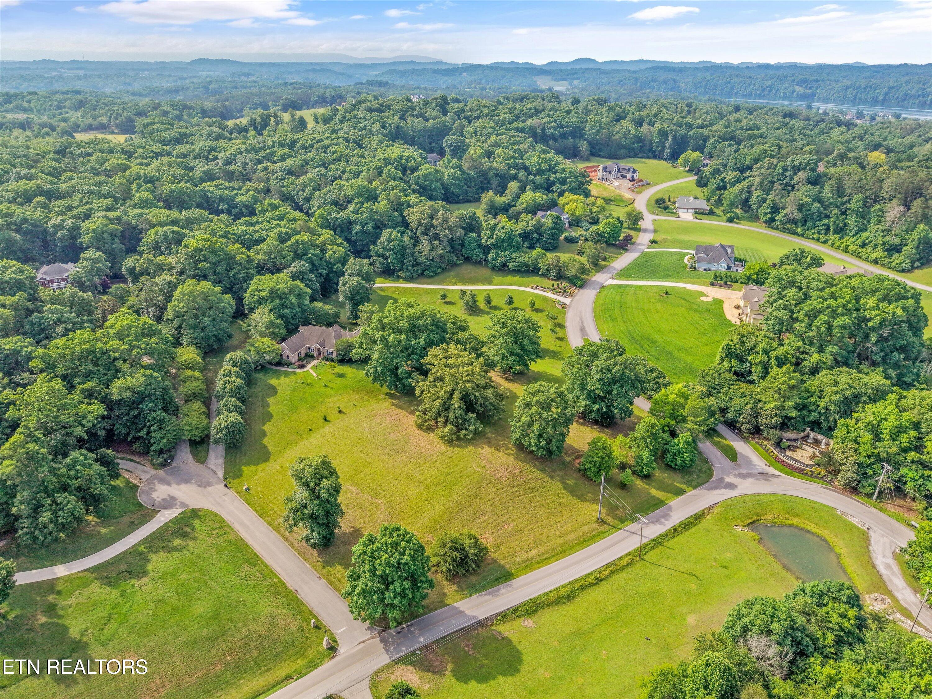 110 Conkinnon Drive Lenoir City TN 37772