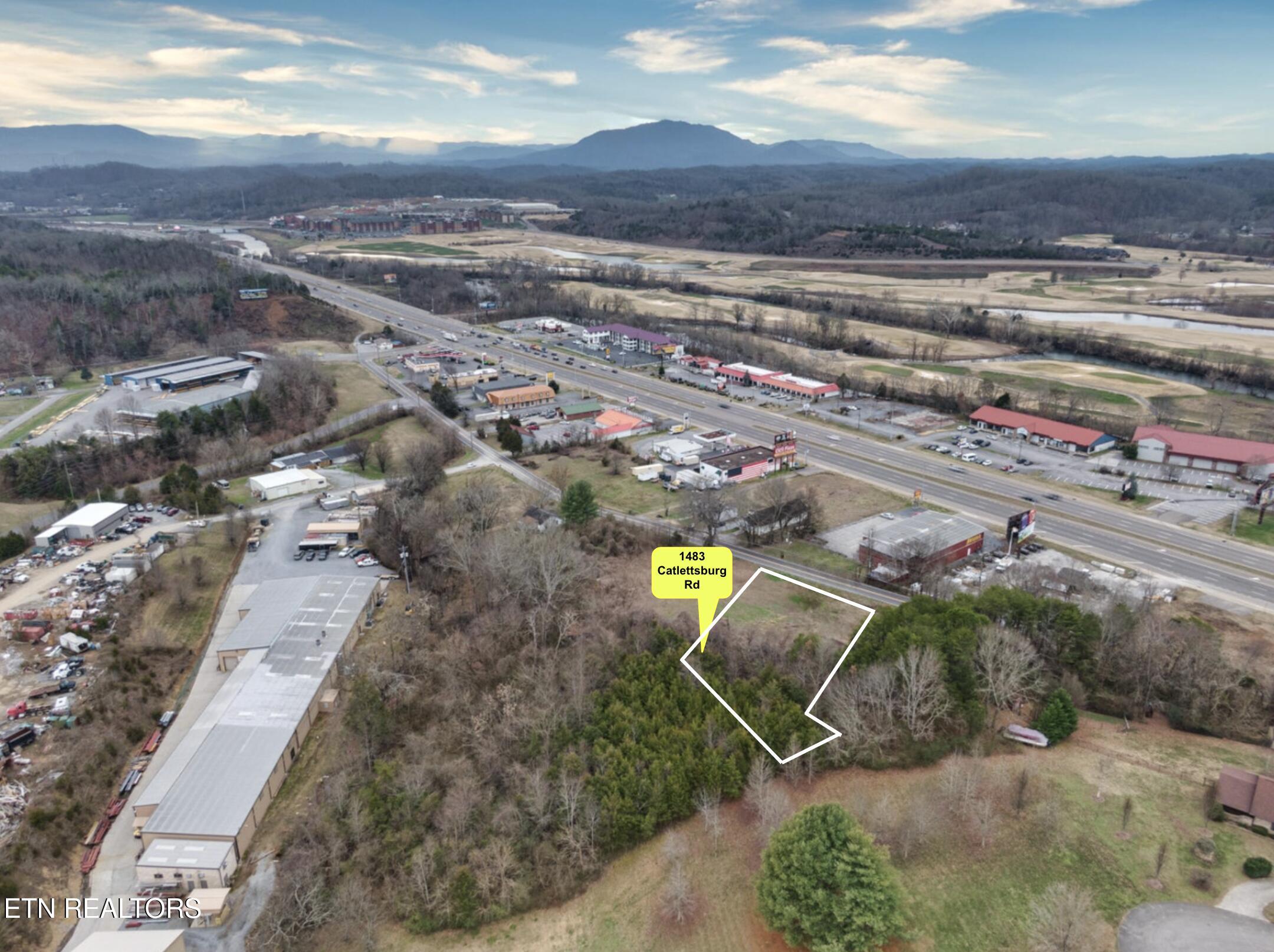 1483 Catlettsburg Road Sevierville TN 37876