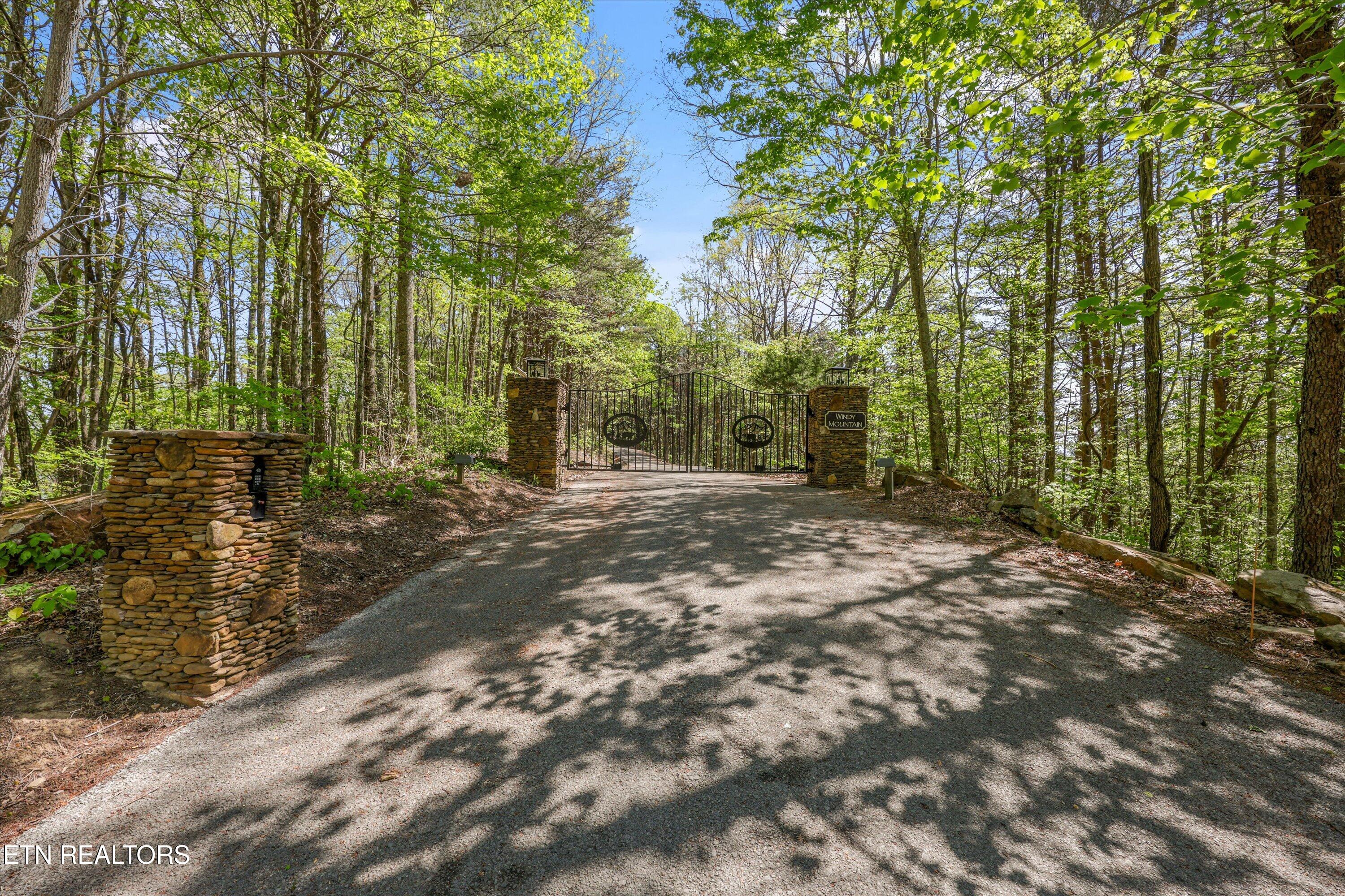 Tract 1-2 Chilhowee Trail Maryville TN 37803