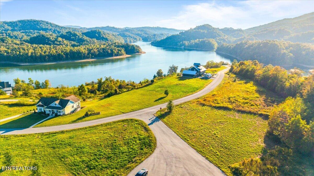 Lot 25 Windward Boulevard Tazewell TN 37879