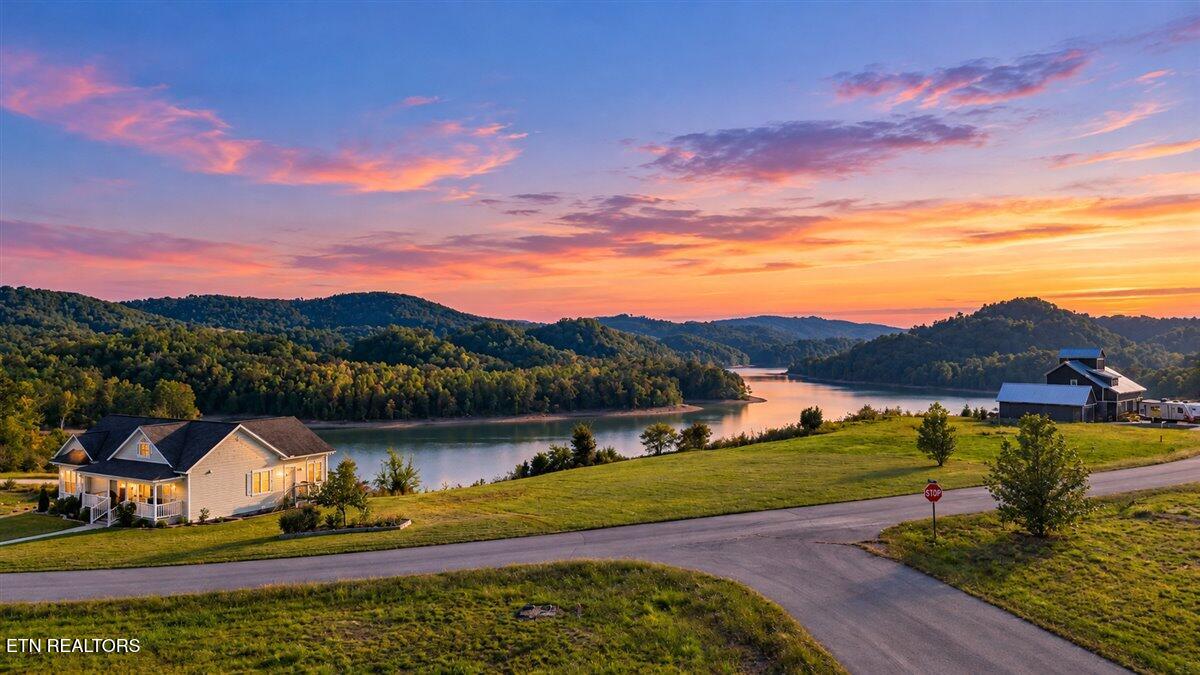 Lot 25 Windward Boulevard Tazewell TN 37879