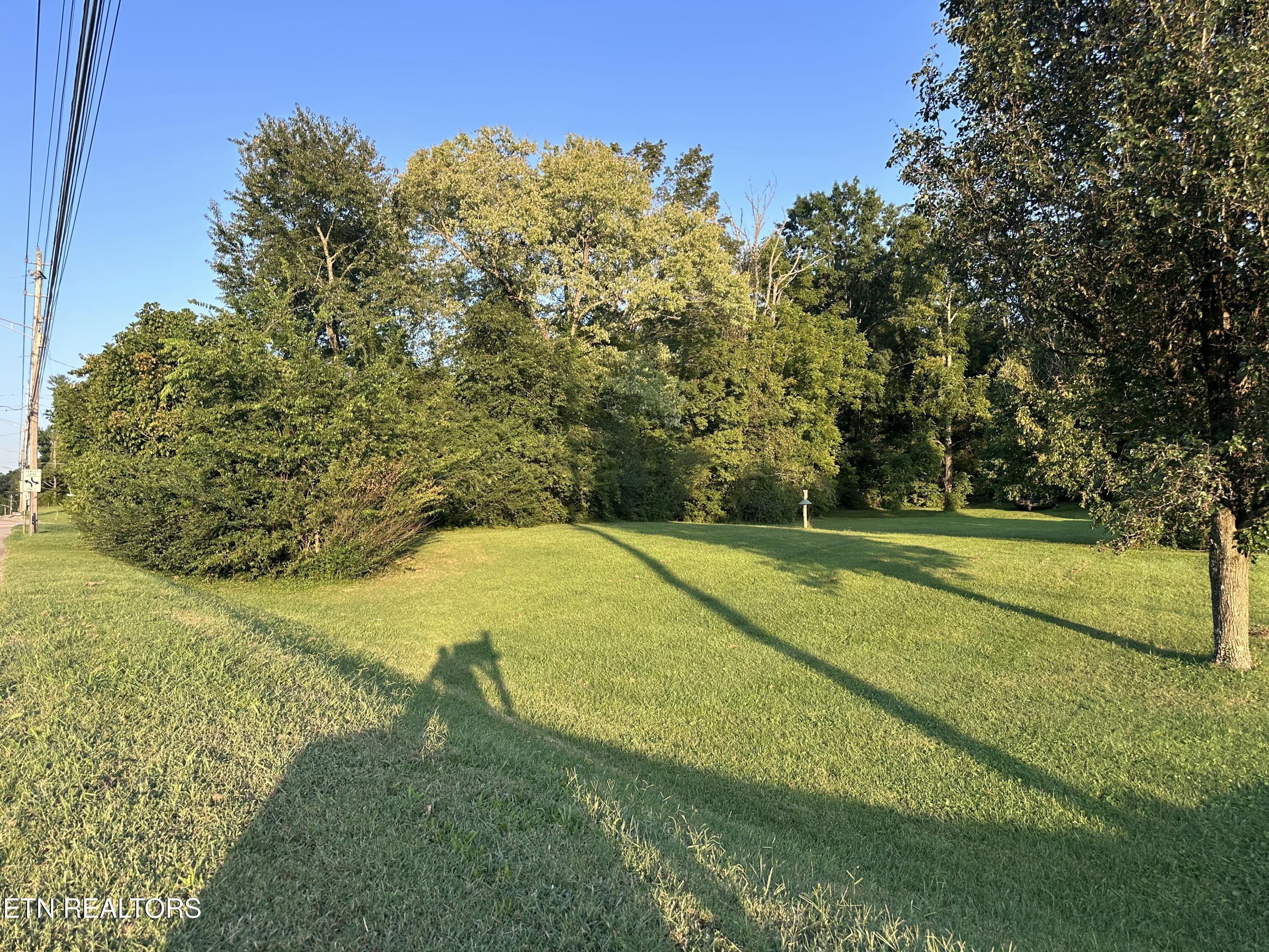 S Charles G Seivers Boulevard Clinton TN 37716