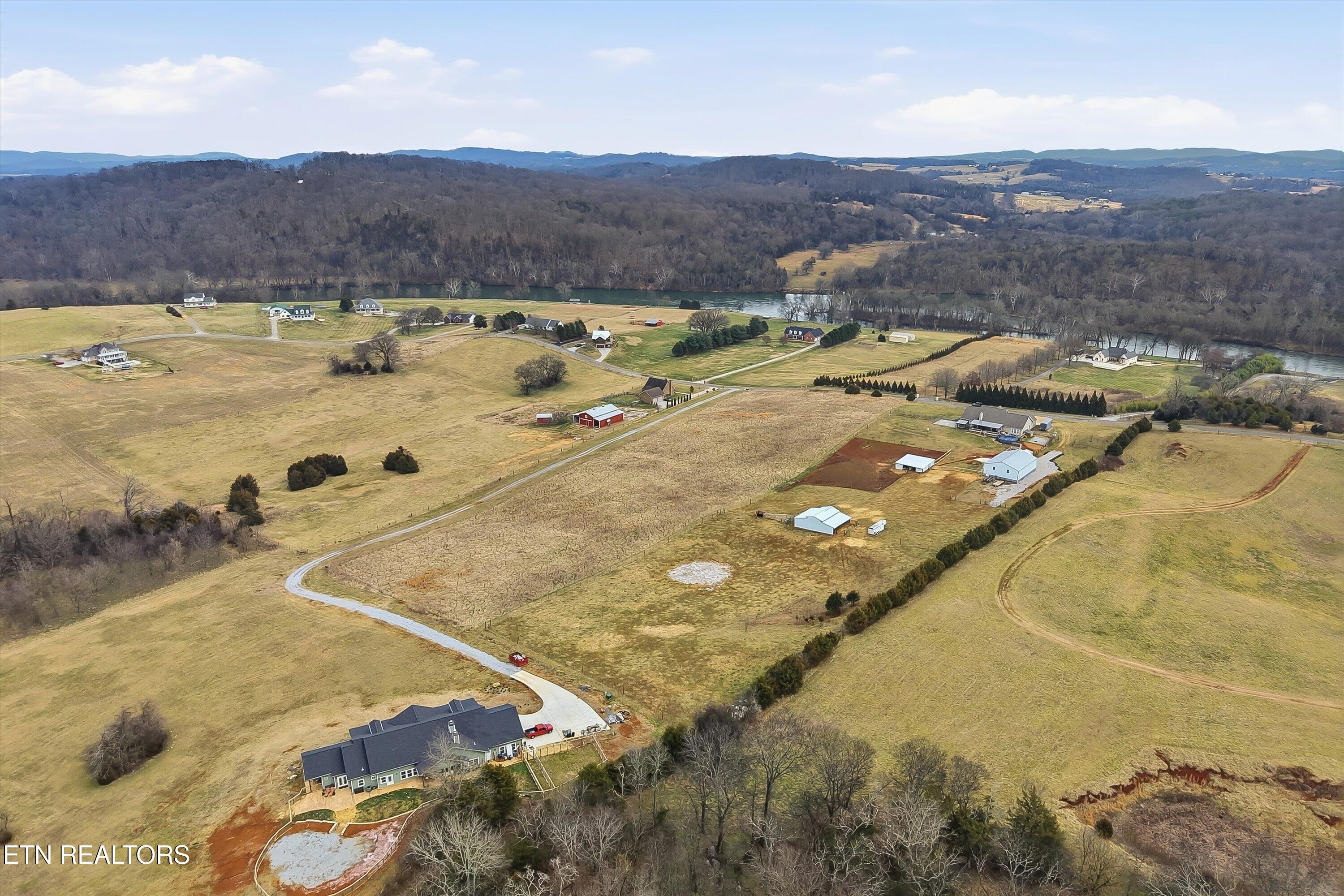972 Cliff Top Road Blaine TN 37709