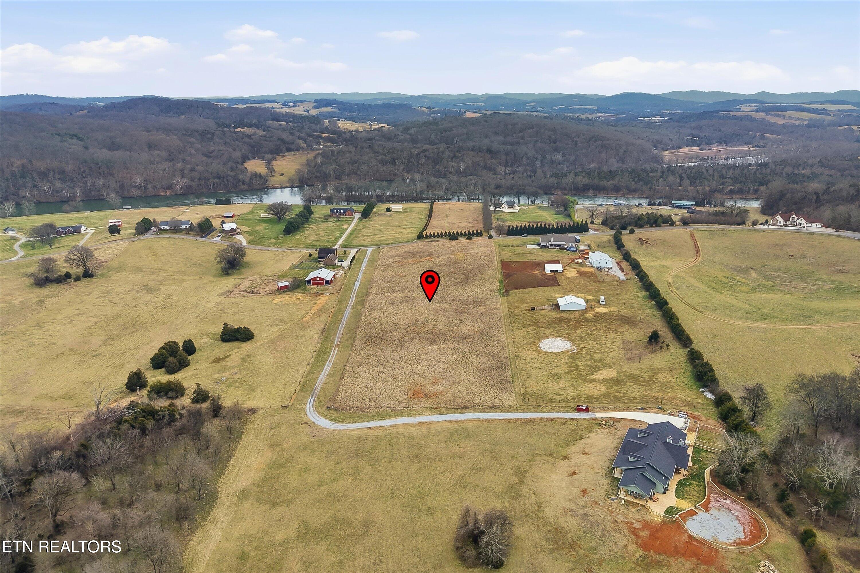 972 Cliff Top Road Blaine TN 37709