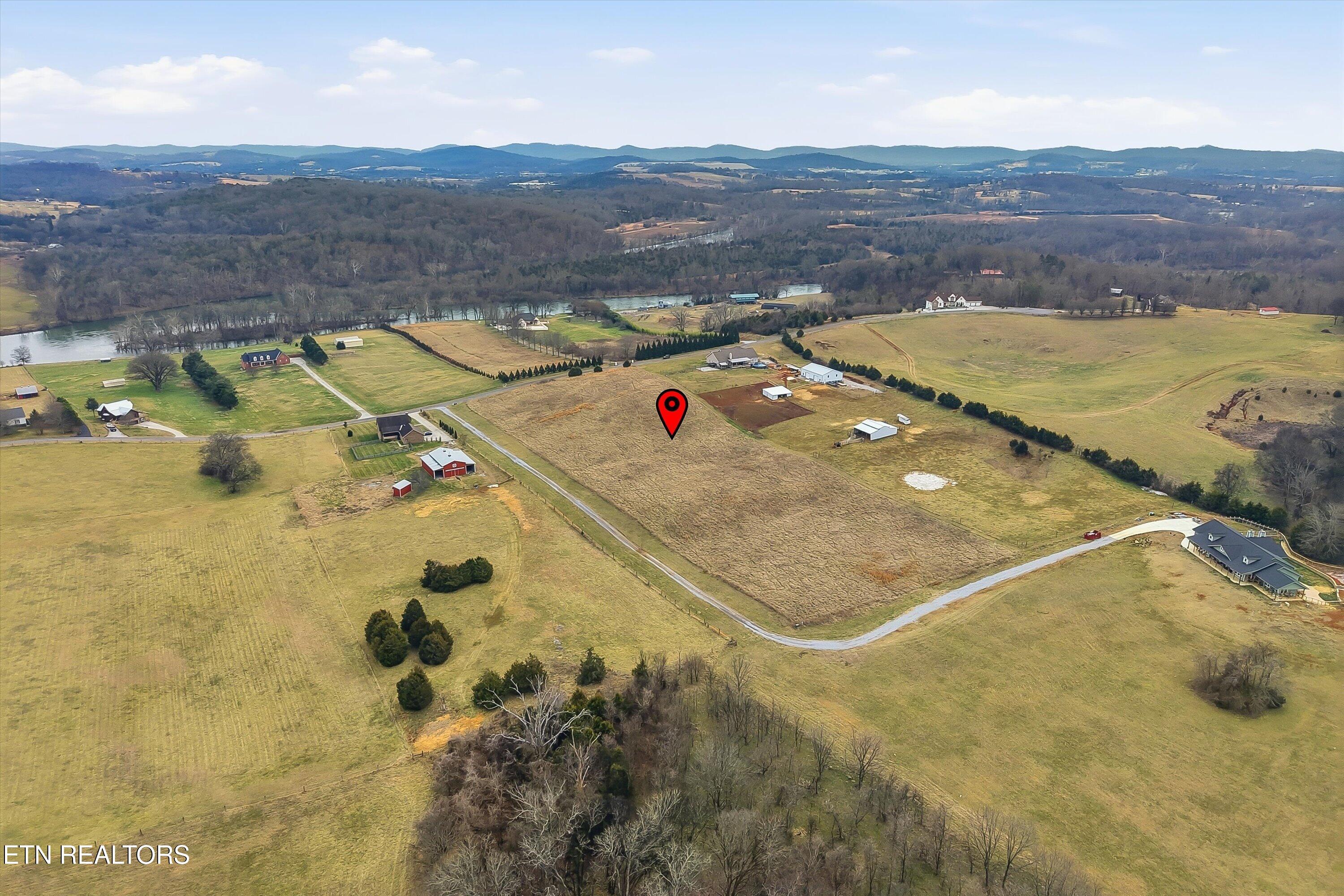 972 Cliff Top Road Blaine TN 37709