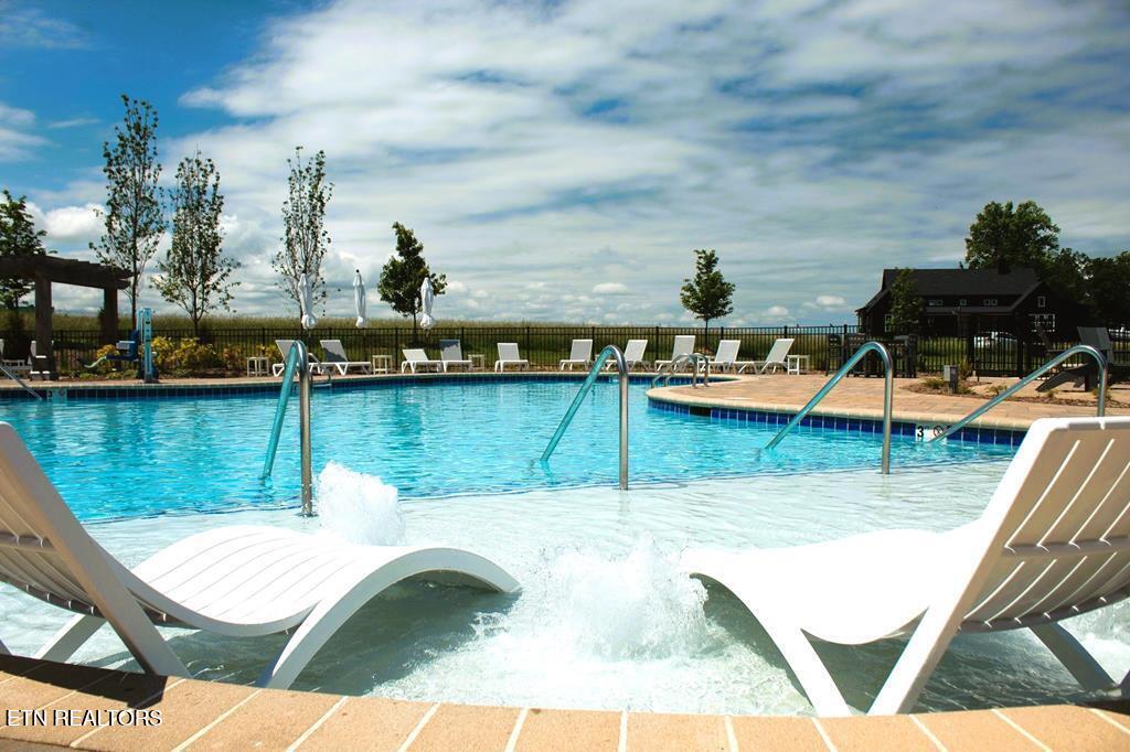 100C Mallard Lane Hilham TN 38568