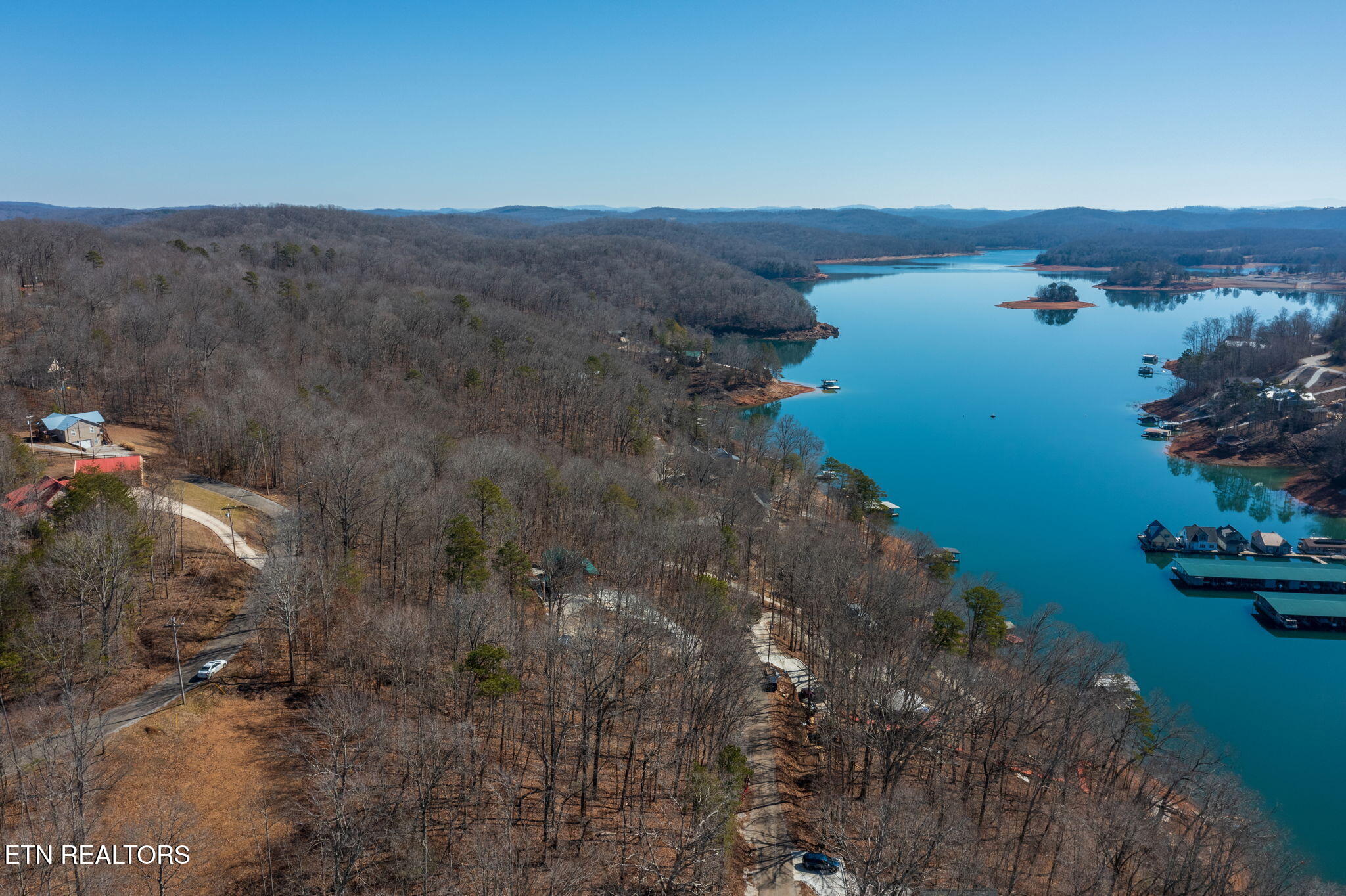 E Dogwood Trail Lafollette TN 37766