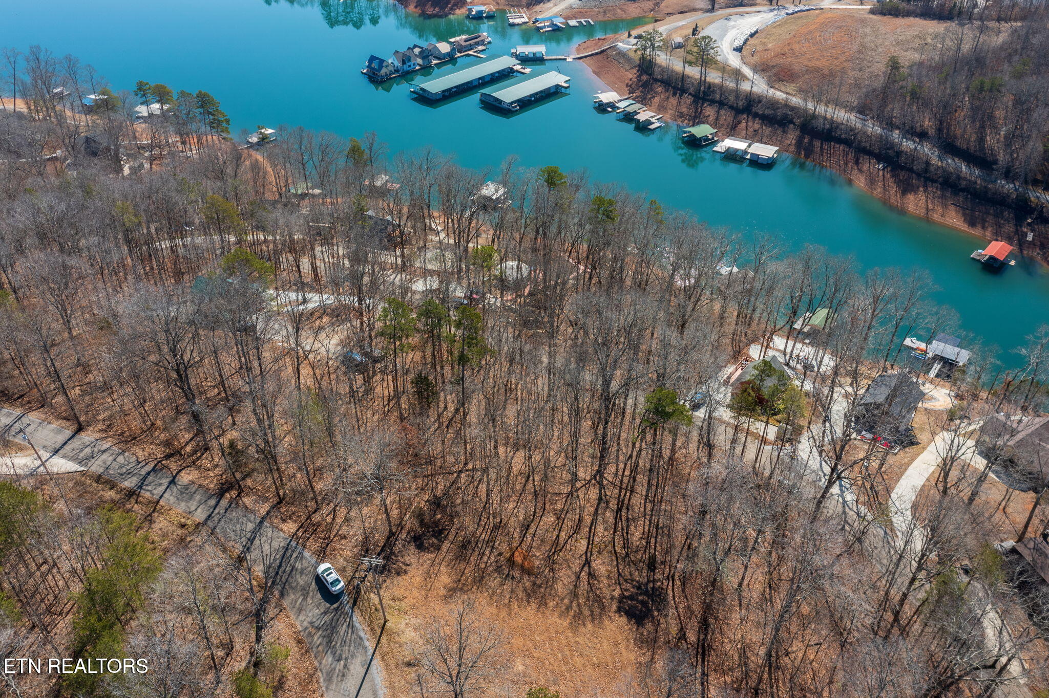 E Dogwood Trail Lafollette TN 37766