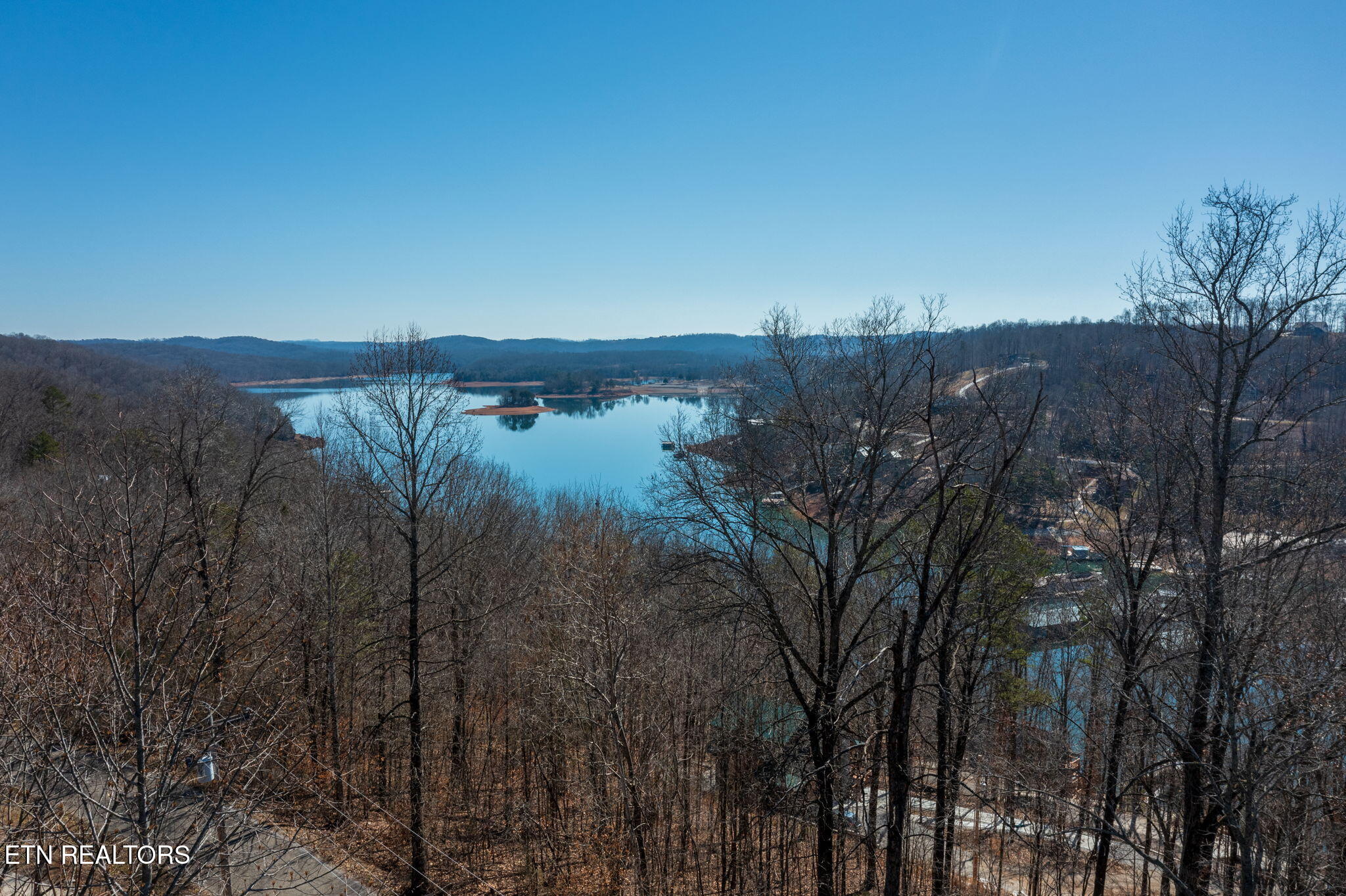 E Dogwood Trail Lafollette TN 37766