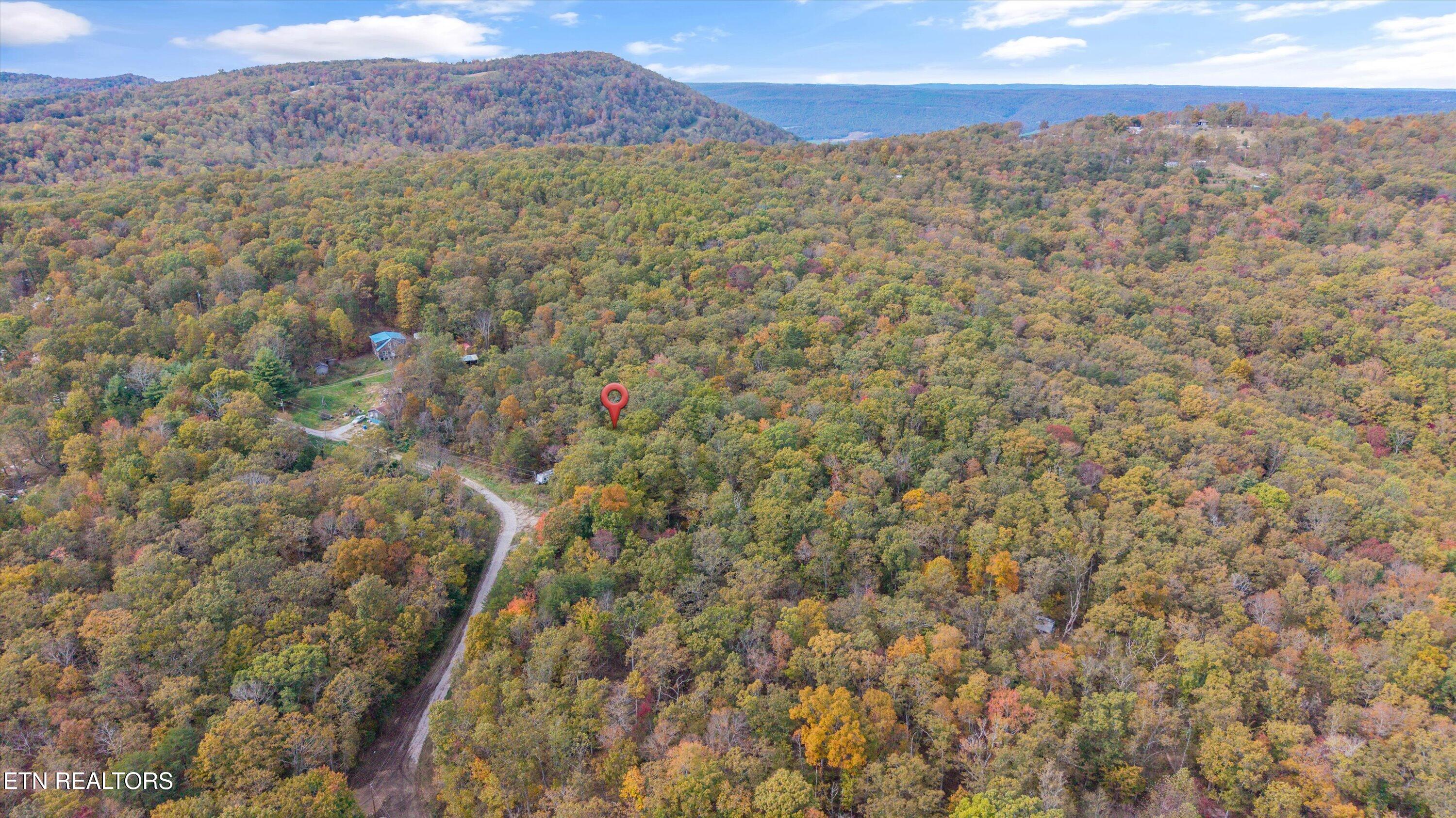 285 Raeanne Drive Spring City TN 37381