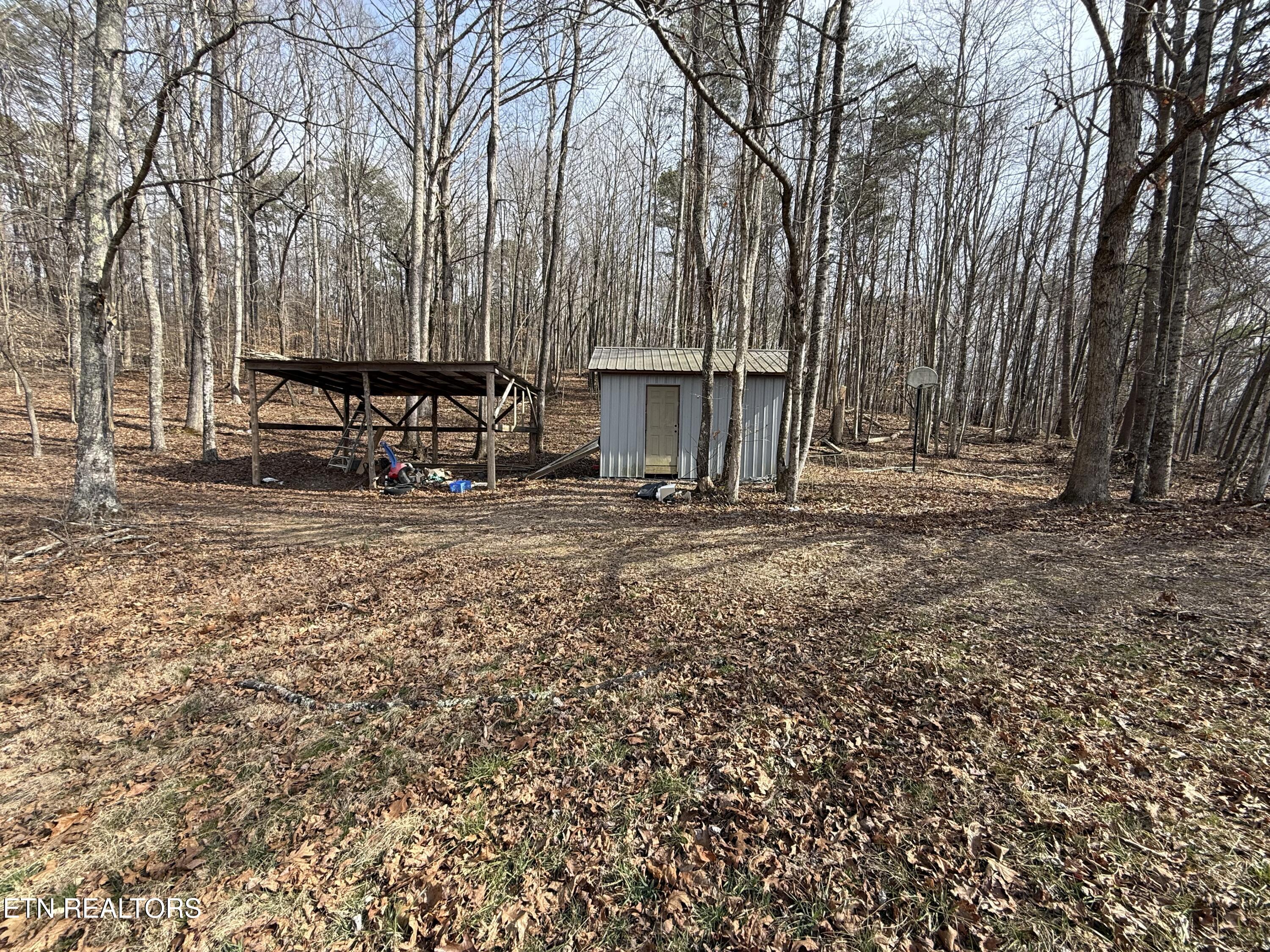 303 Tar Town Hollow Lane Lafollette TN 37766