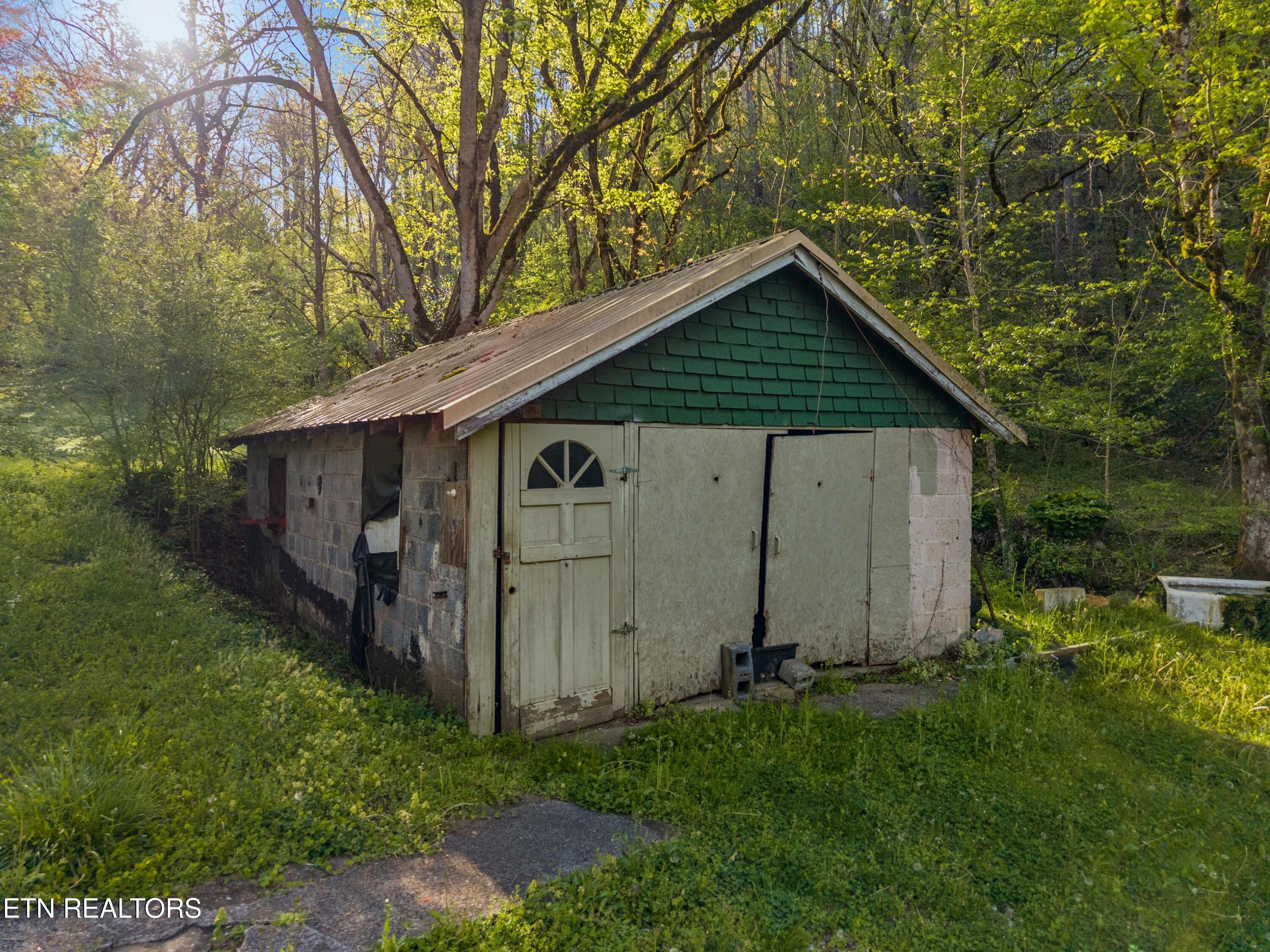 264 Beech Branch Road Gatlinburg TN 37738