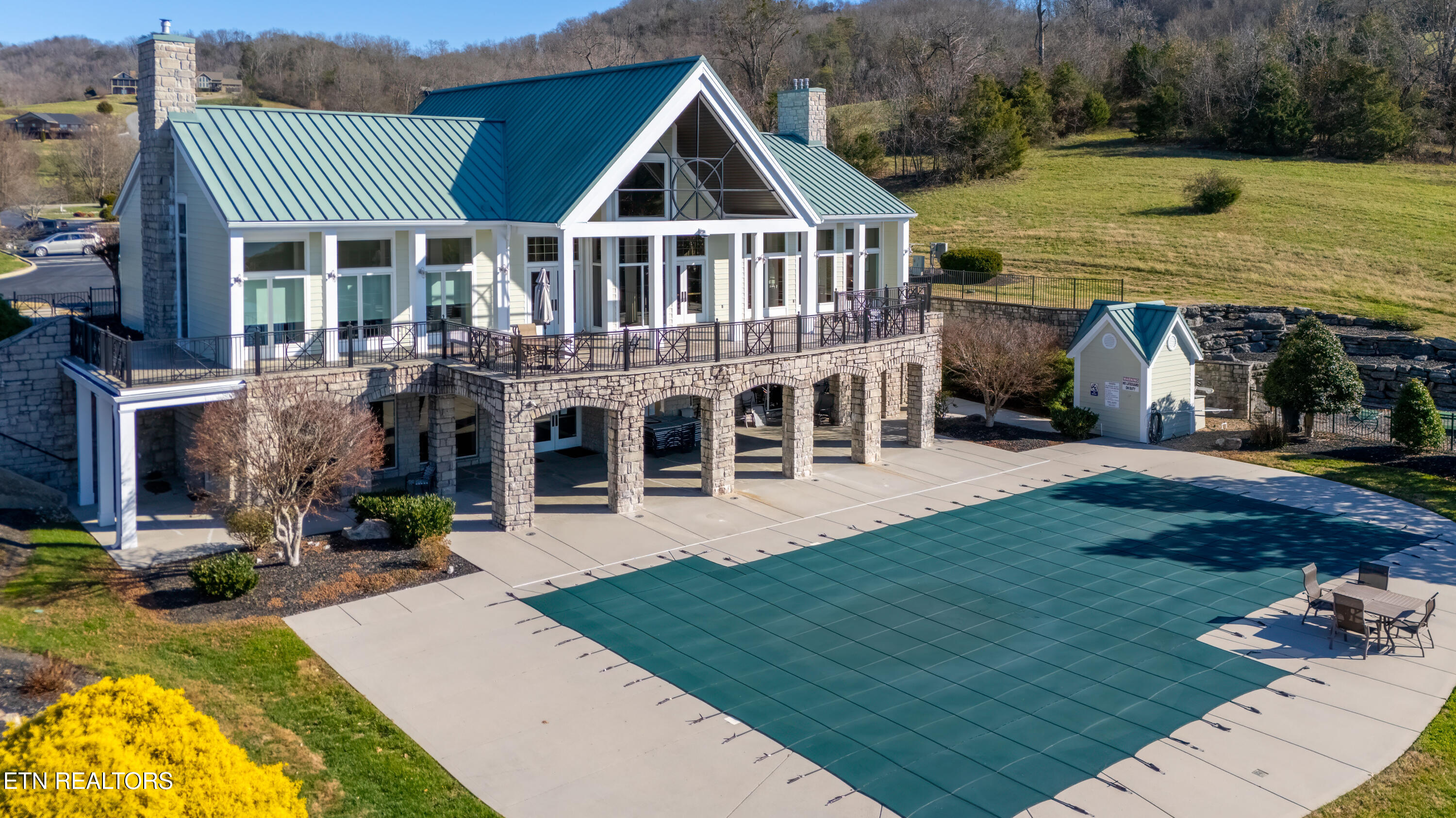 919 Sparrow Way Sharps Chapel TN 37866