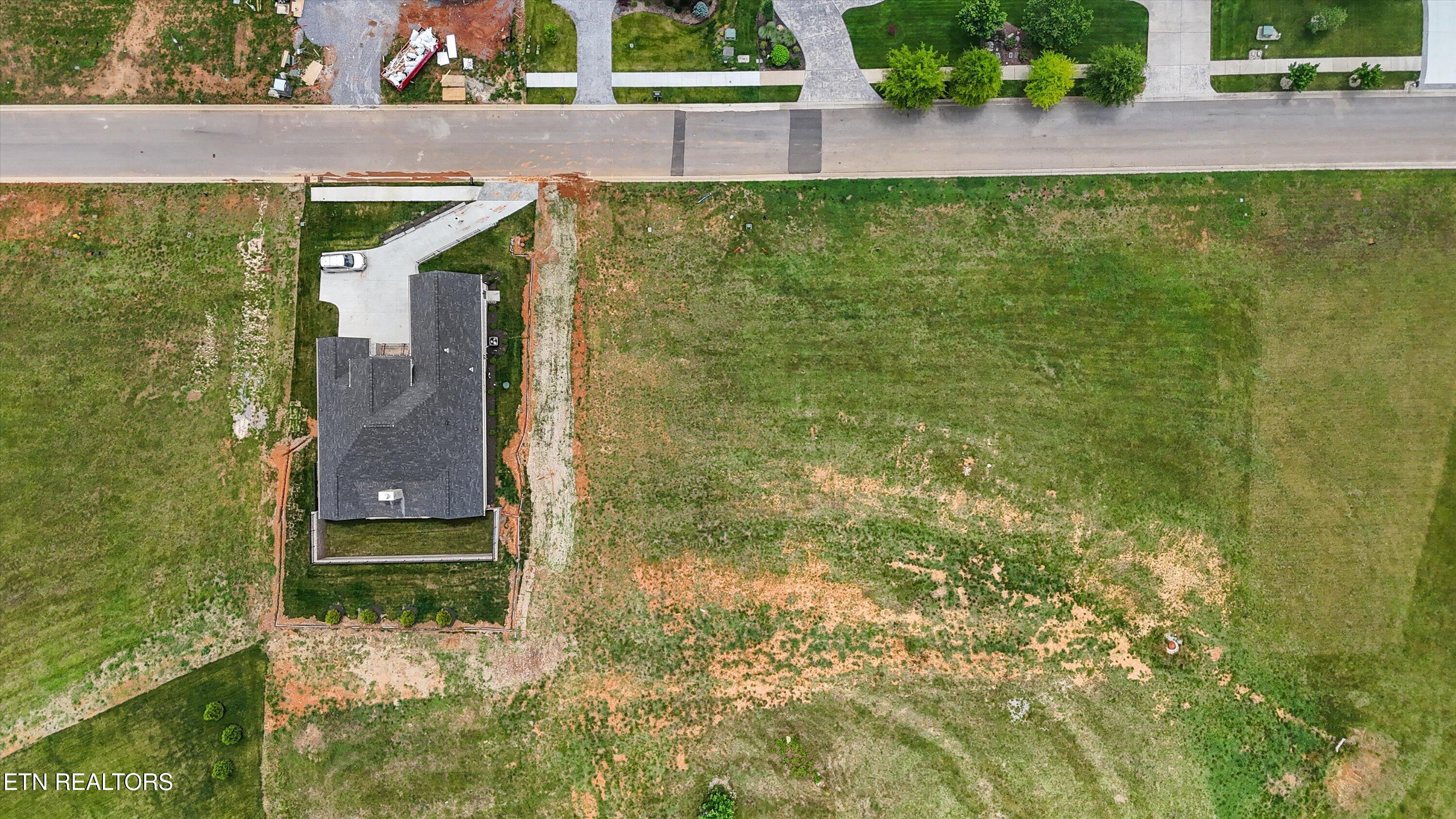 2033 Chestnut Lane Loudon TN 37774